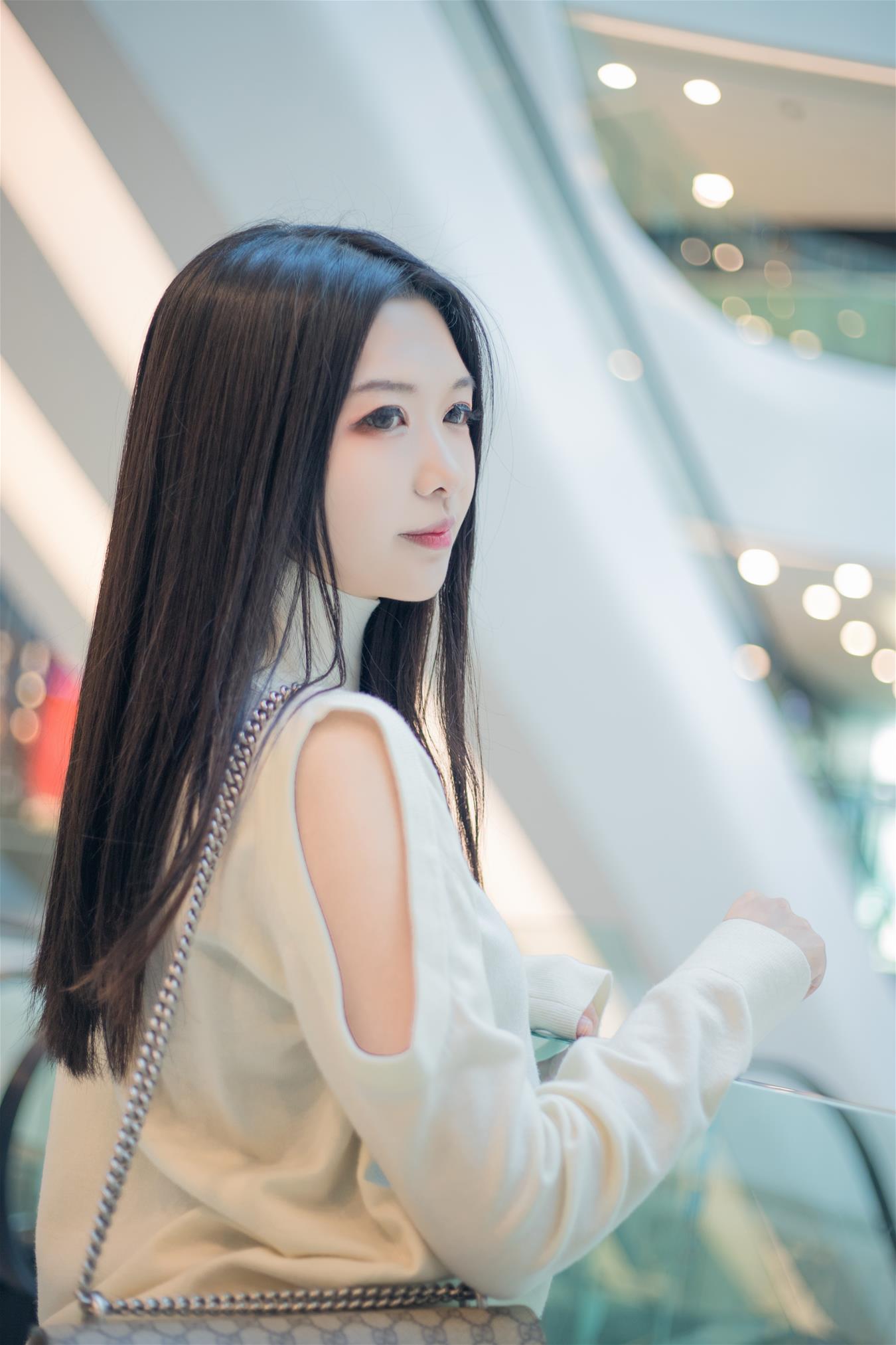 源纱希喵喵喵 清风 银河SOHO日常 [12P-82MB]