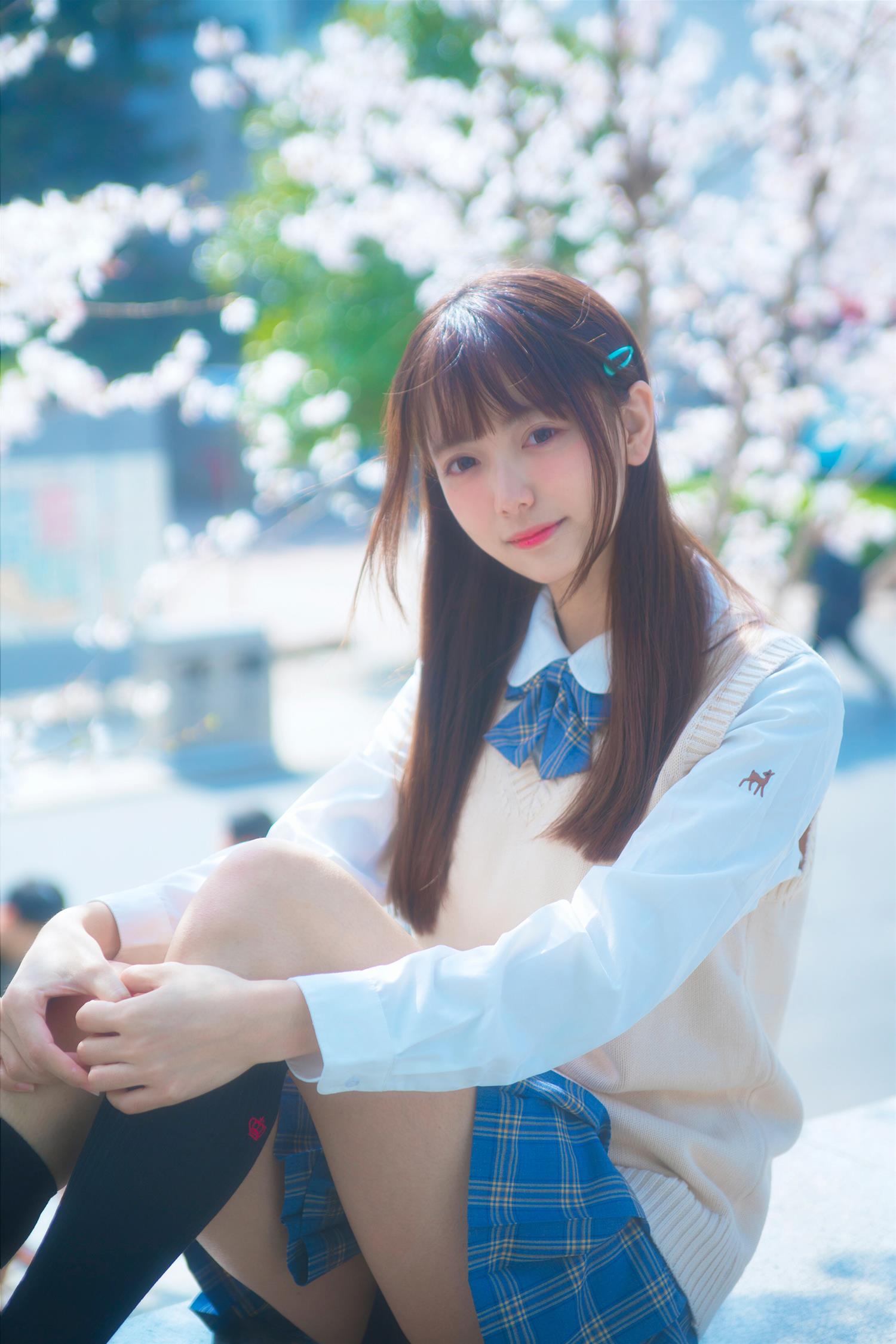 陆卿卿kyokyo 樱花与JK [9P-41MB]