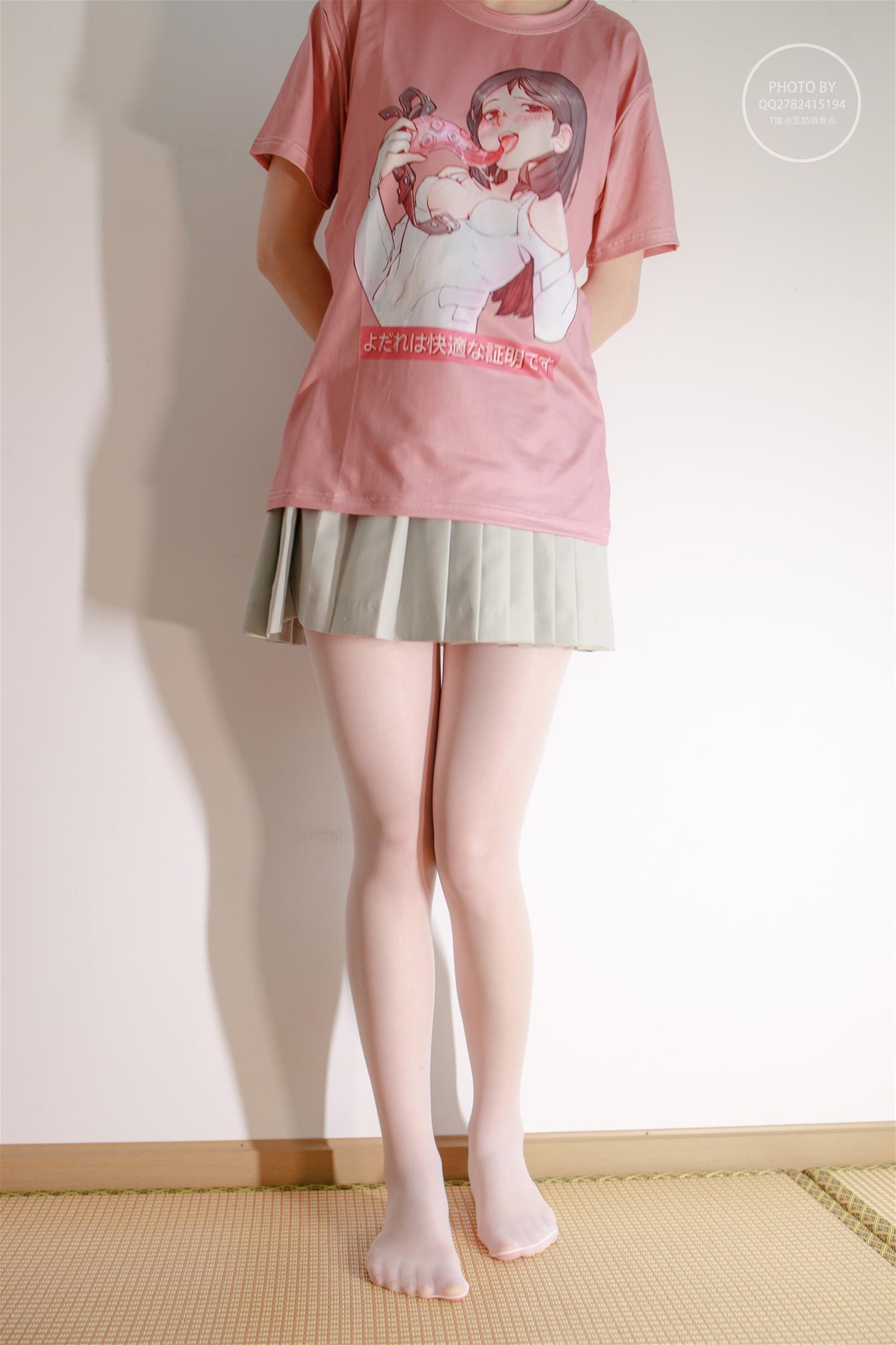 森萝财团 無料-004 匿名 凉席上的白丝美少女 [40P-604MB]