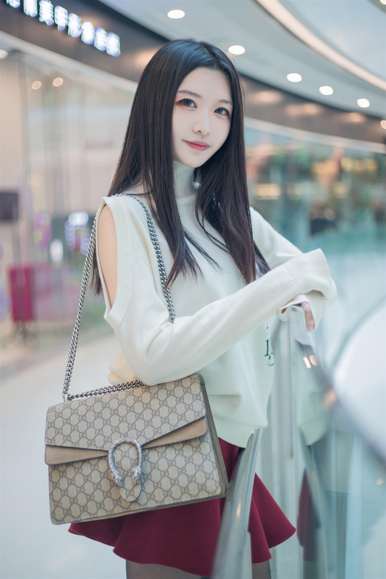 源纱希喵喵喵 清风 银河SOHO日常 [12P-82MB]