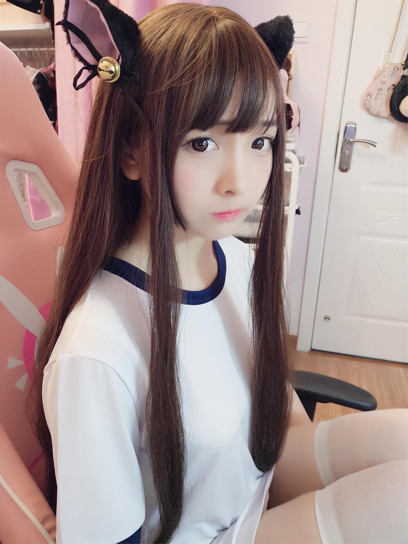 古川 猫耳体操+女仆 [20P-70MB]