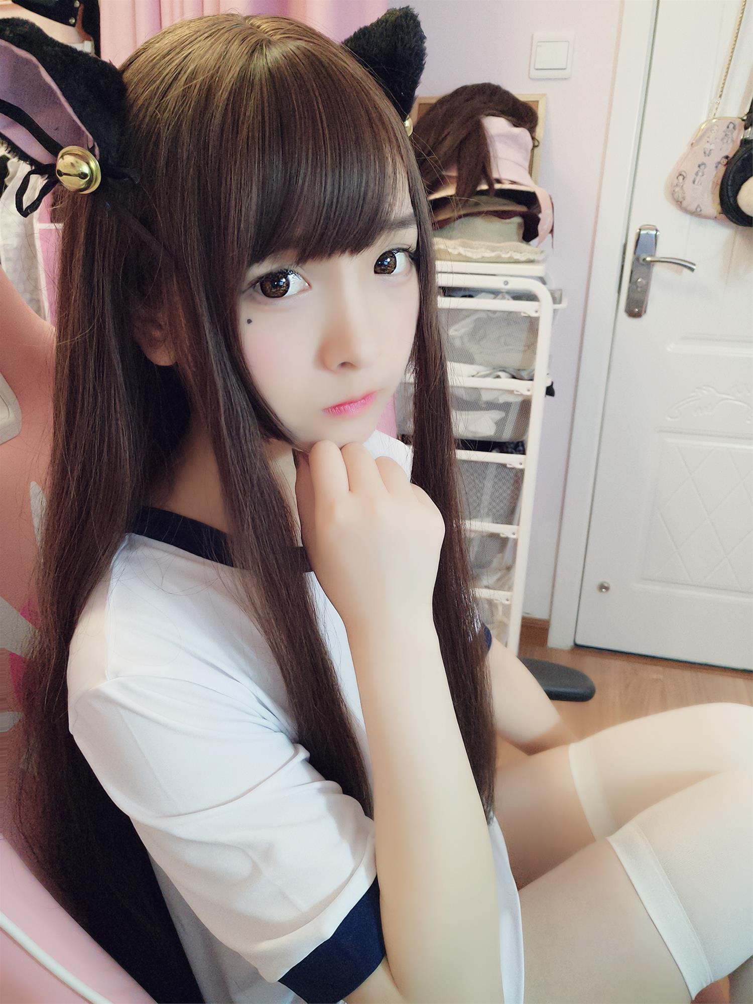 古川 猫耳体操+女仆 [20P-70MB]