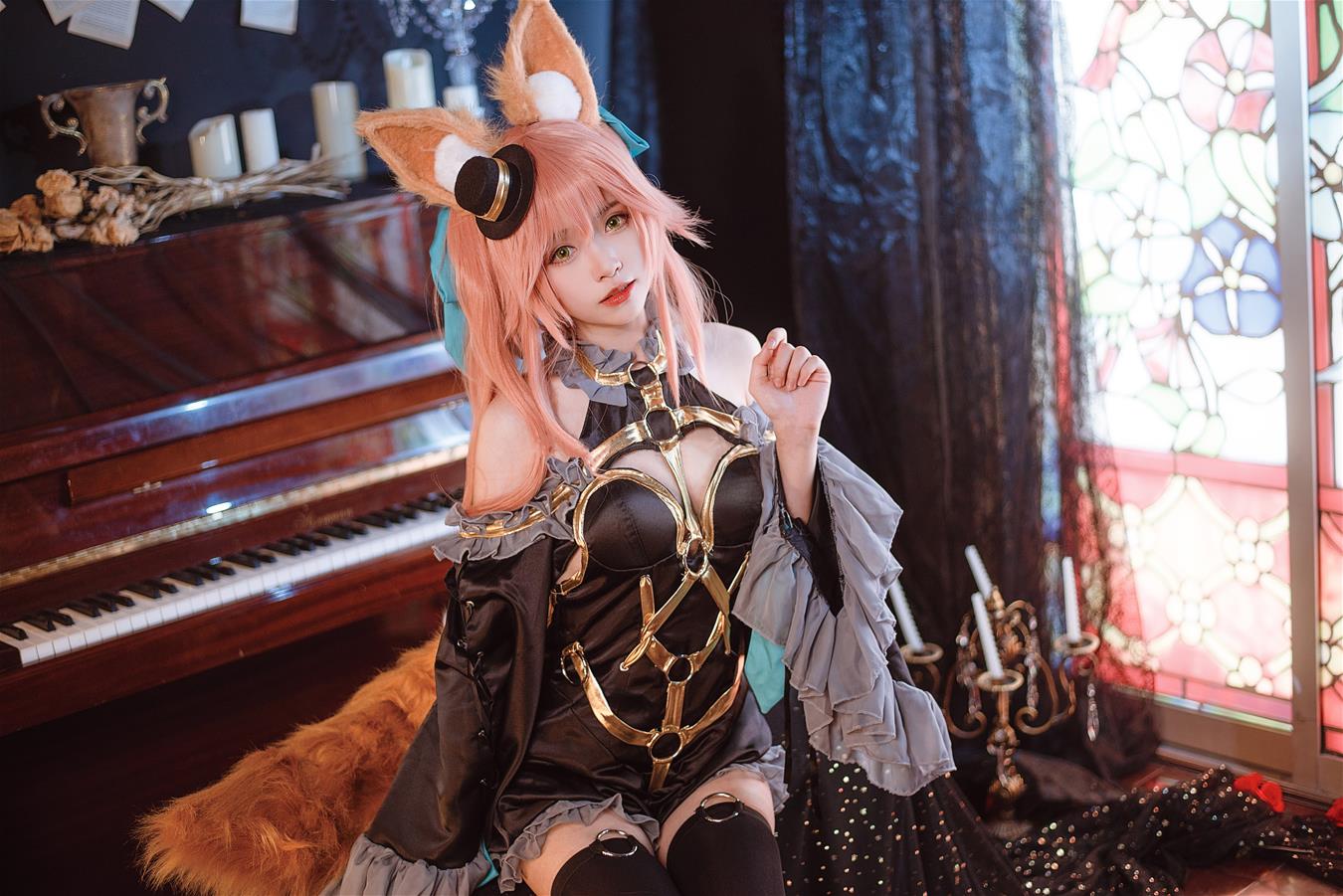 大大卷卷小卷 玉藻前 漆黑の魔术服 [12P-91MB]