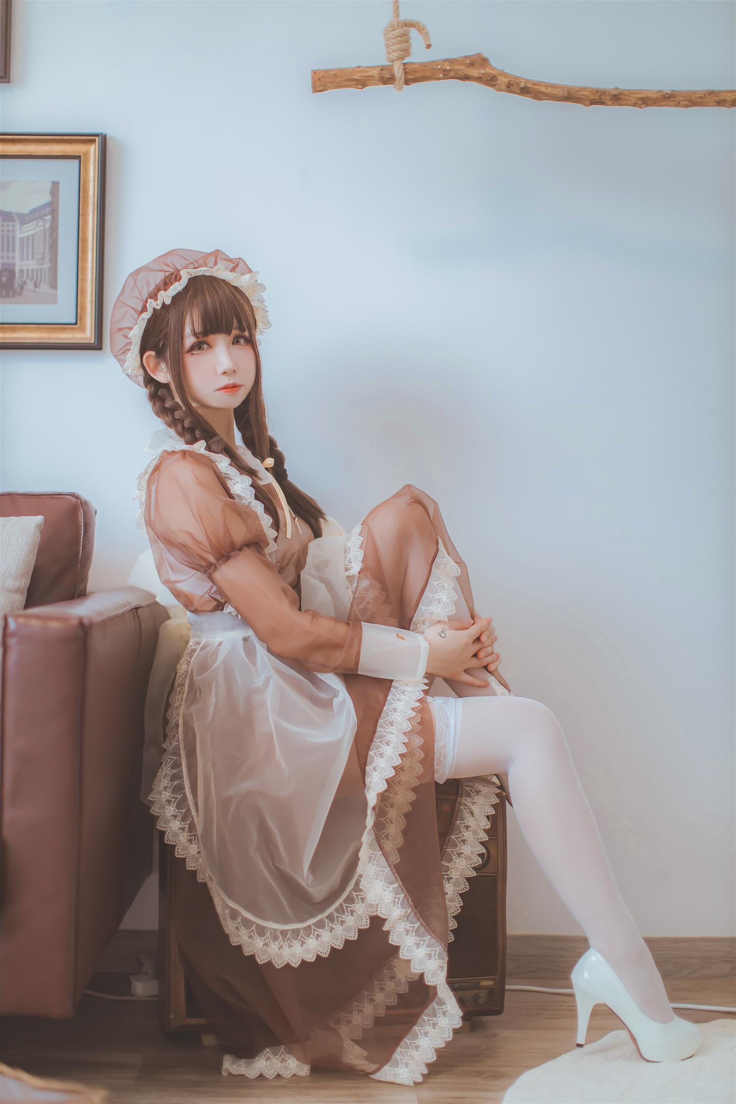 Coser衣衣 透明女仆 [31P-268MB]