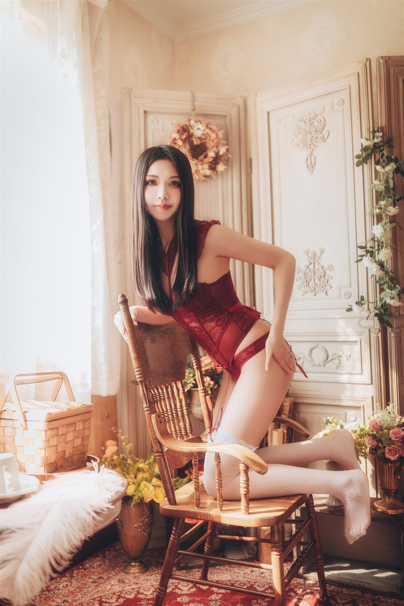 源纱希喵喵喵 红色内衣 晨风 [12P-208MB]