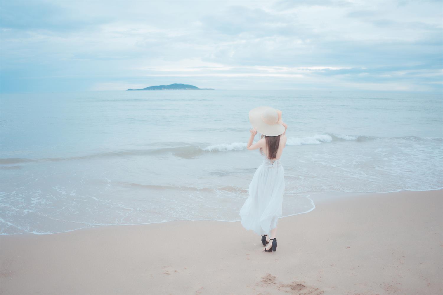 爱老师_PhD 海岸 白裙 [9P-50MB]