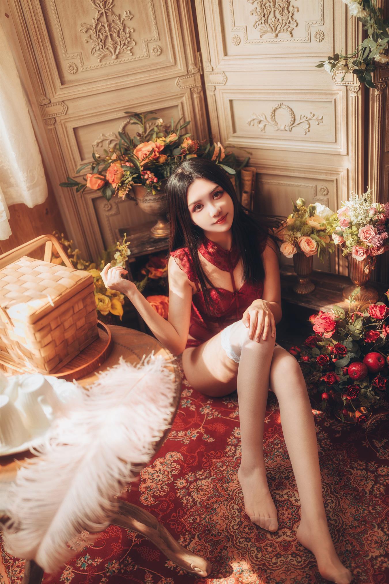 源纱希喵喵喵 红色内衣 晨风 [12P-208MB]