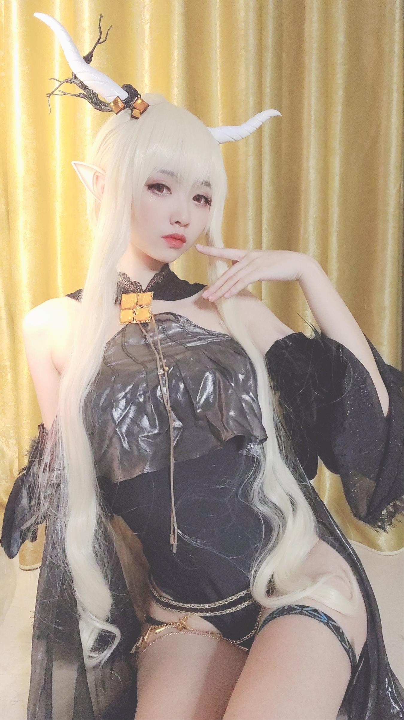 大大卷卷小卷 自拍 [7P-4MB]