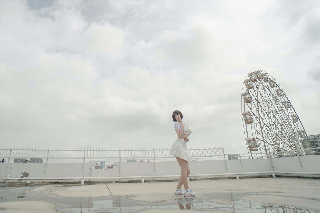 阿薰kaOri 天台 [82P1V-649MB]