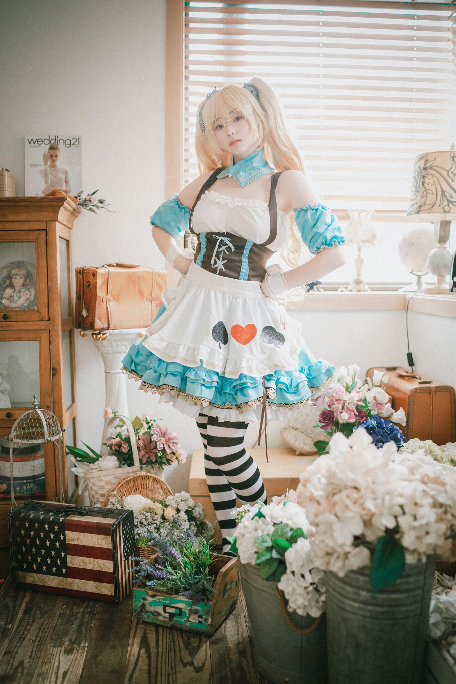 BamBi Alice in Glasses [49P-629MB]