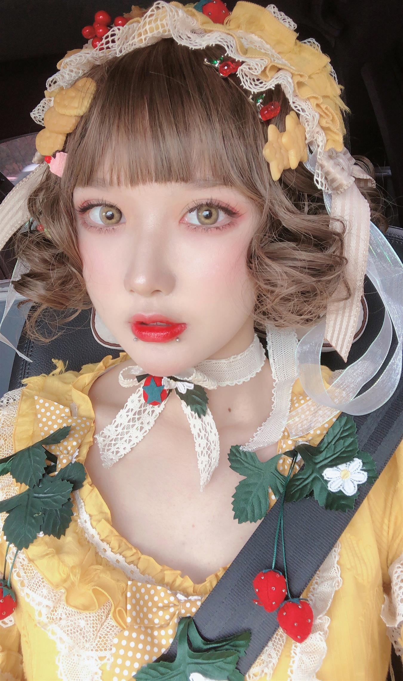 阿包也是兔娘 lolita黄裙 [12P-97MB]