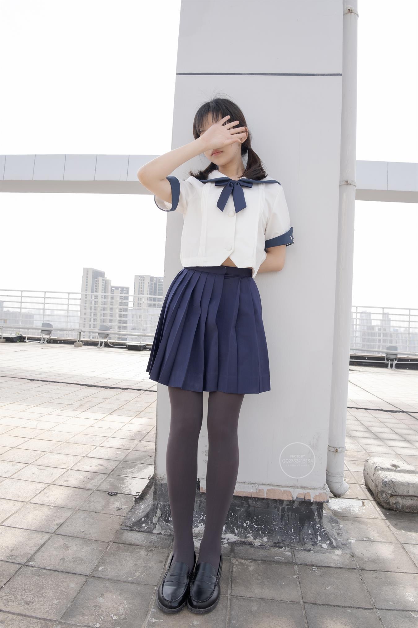 森萝财团 有料-039 小香 灰丝 80D 外景 [90P-793MB]