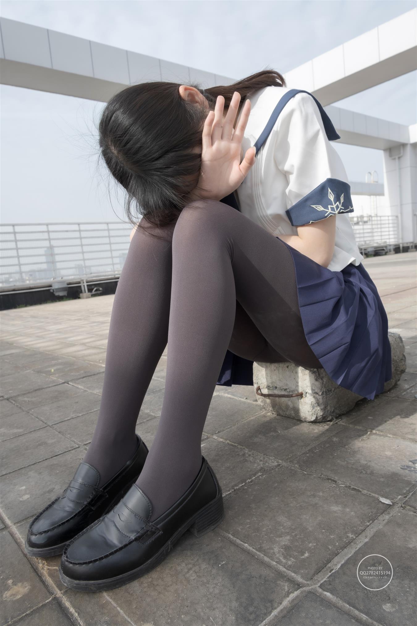 森萝财团 有料-039 小香 灰丝 80D 外景 [90P-793MB]