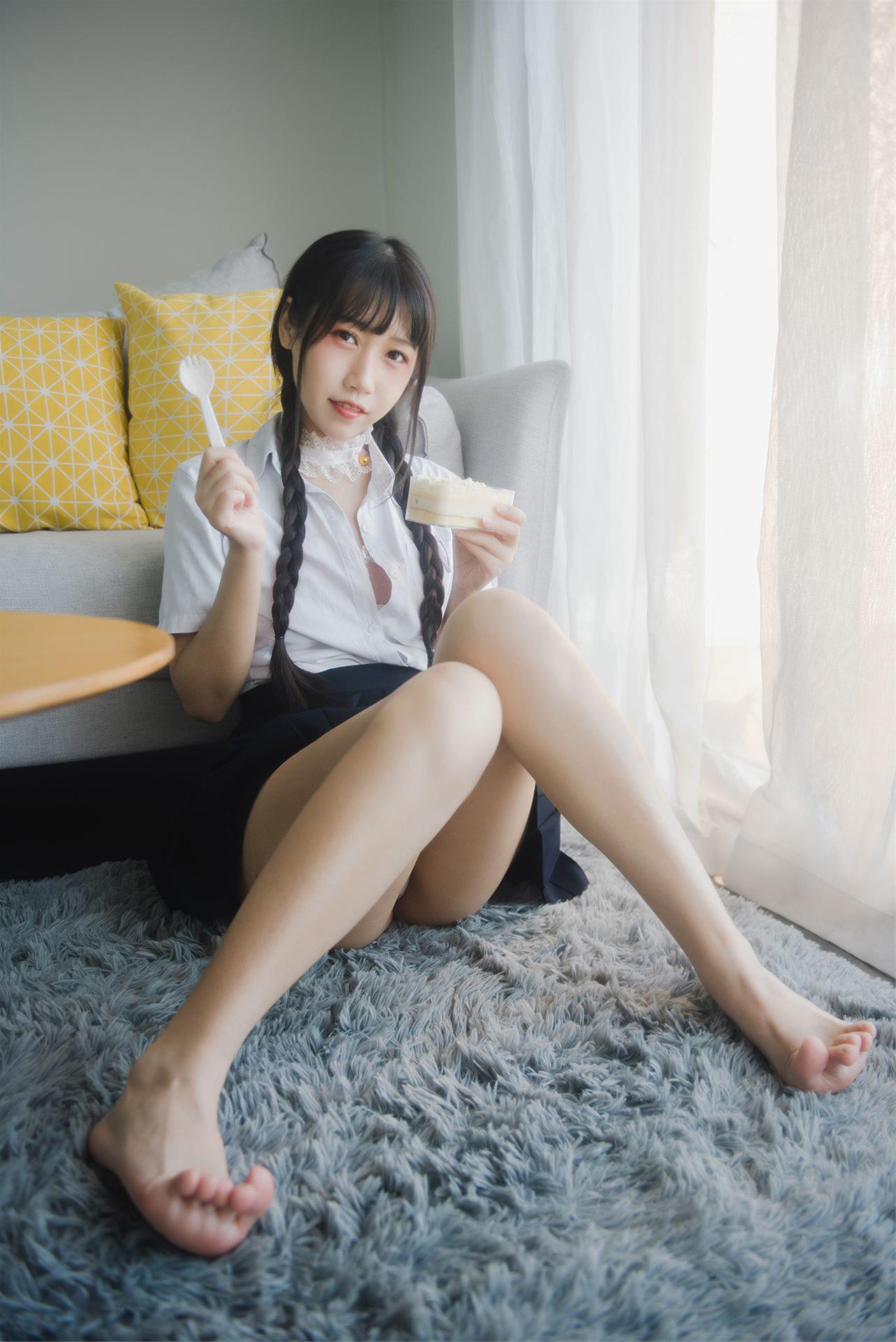 不呆猫 奶油少女 [80P4V-105MB]