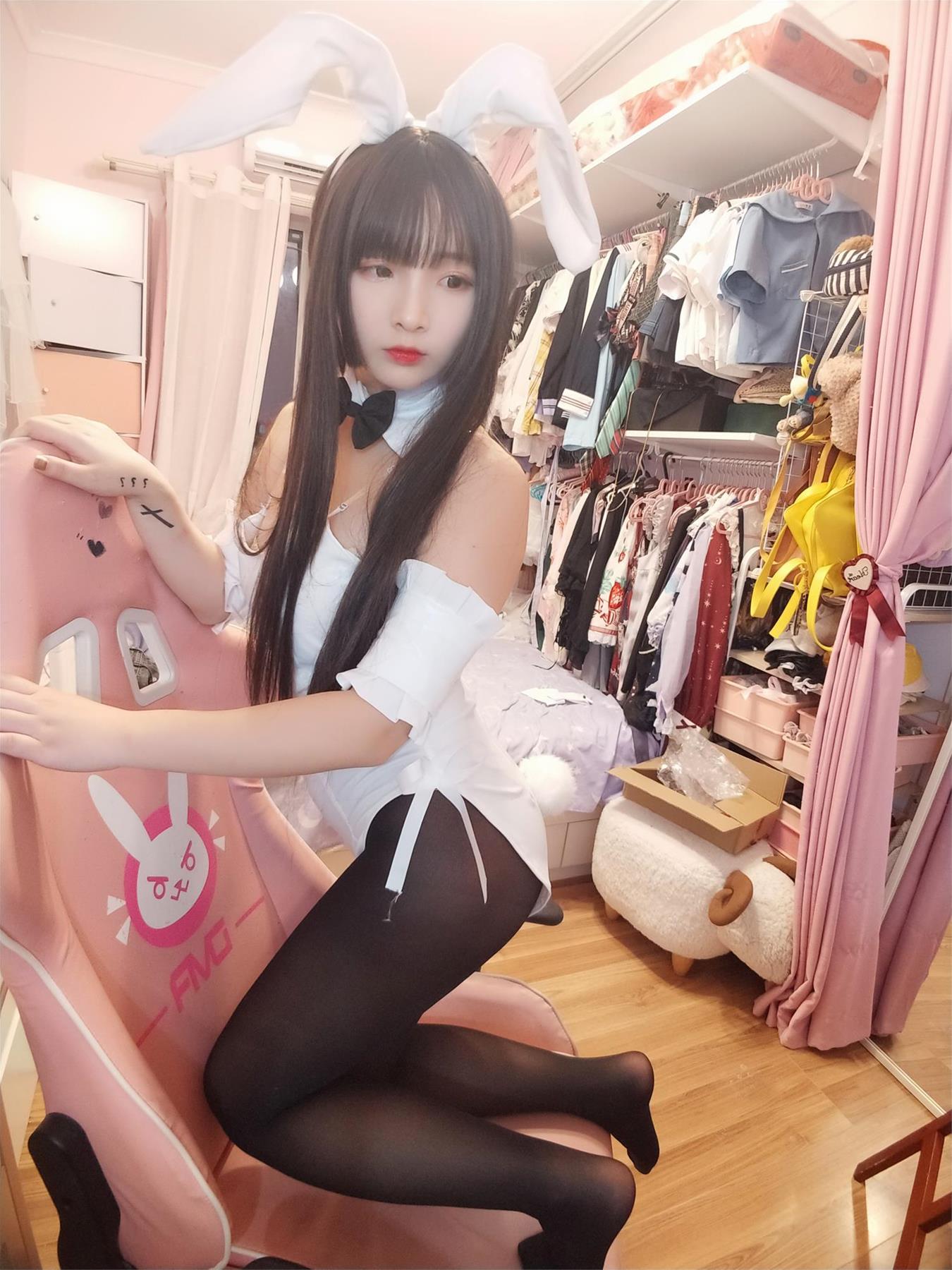 古川 黑丝白兔女郎 [24P-95MB]