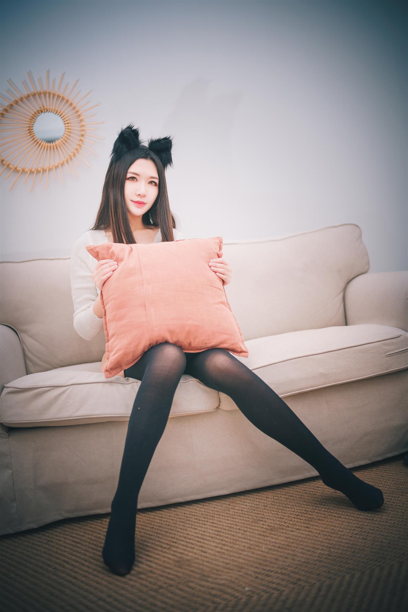 源纱希喵喵喵 猫耳白色毛衣 [20P-187MB]