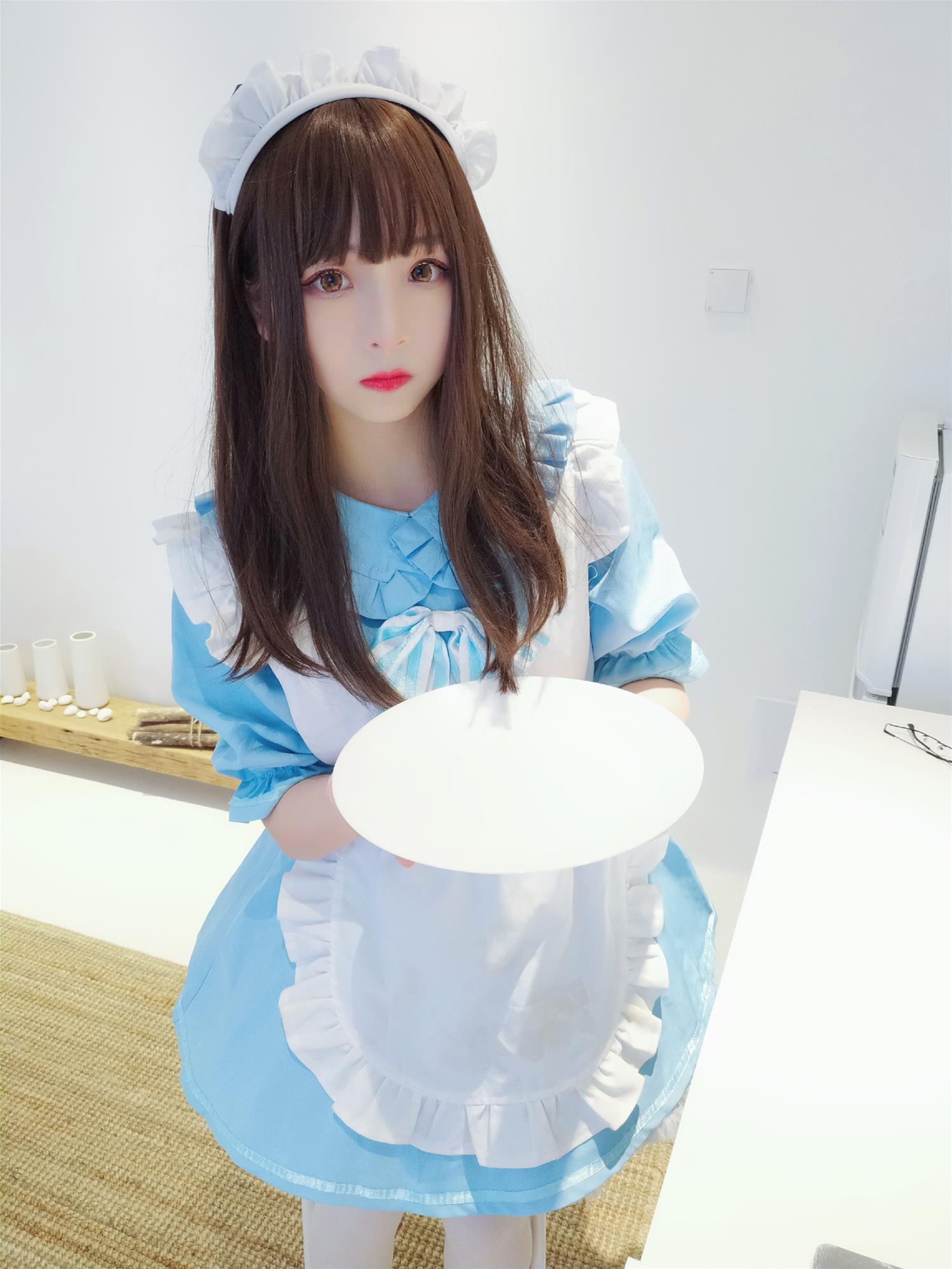 古川 蓝白女仆 [19P-64MB]