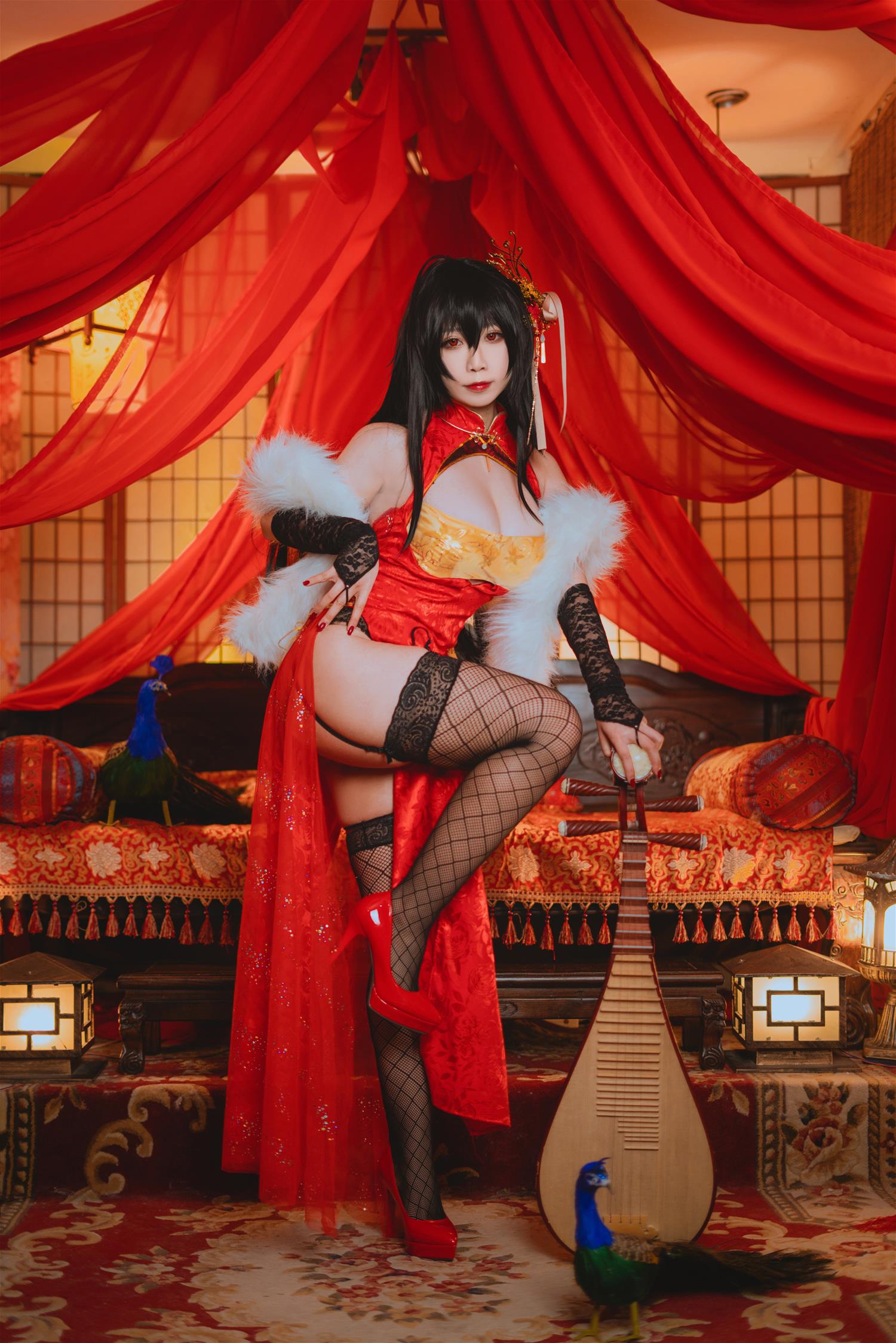 贞子蜜桃 大凤旗袍 [10P-232MB]