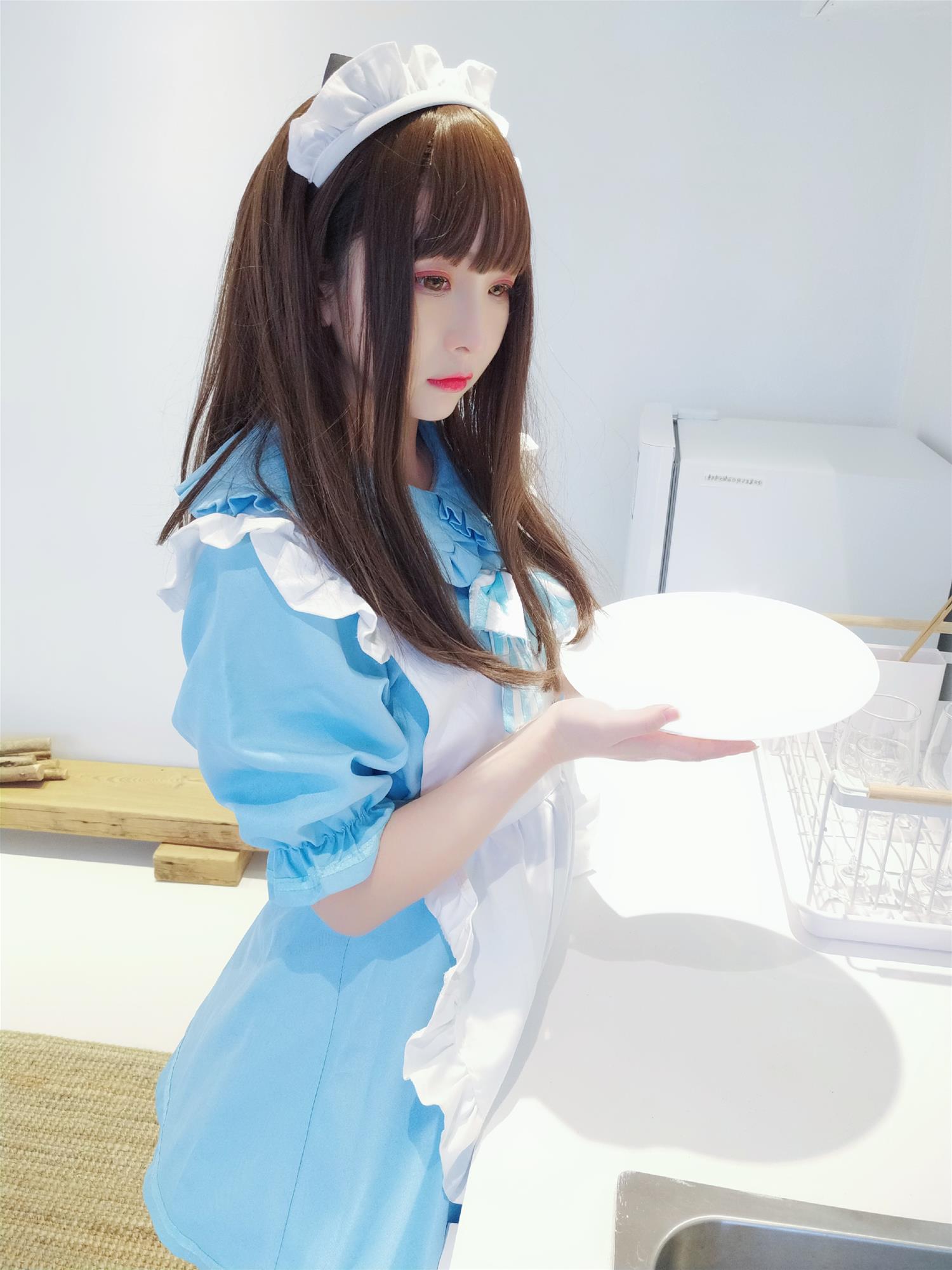 古川 蓝白女仆 [19P-64MB]