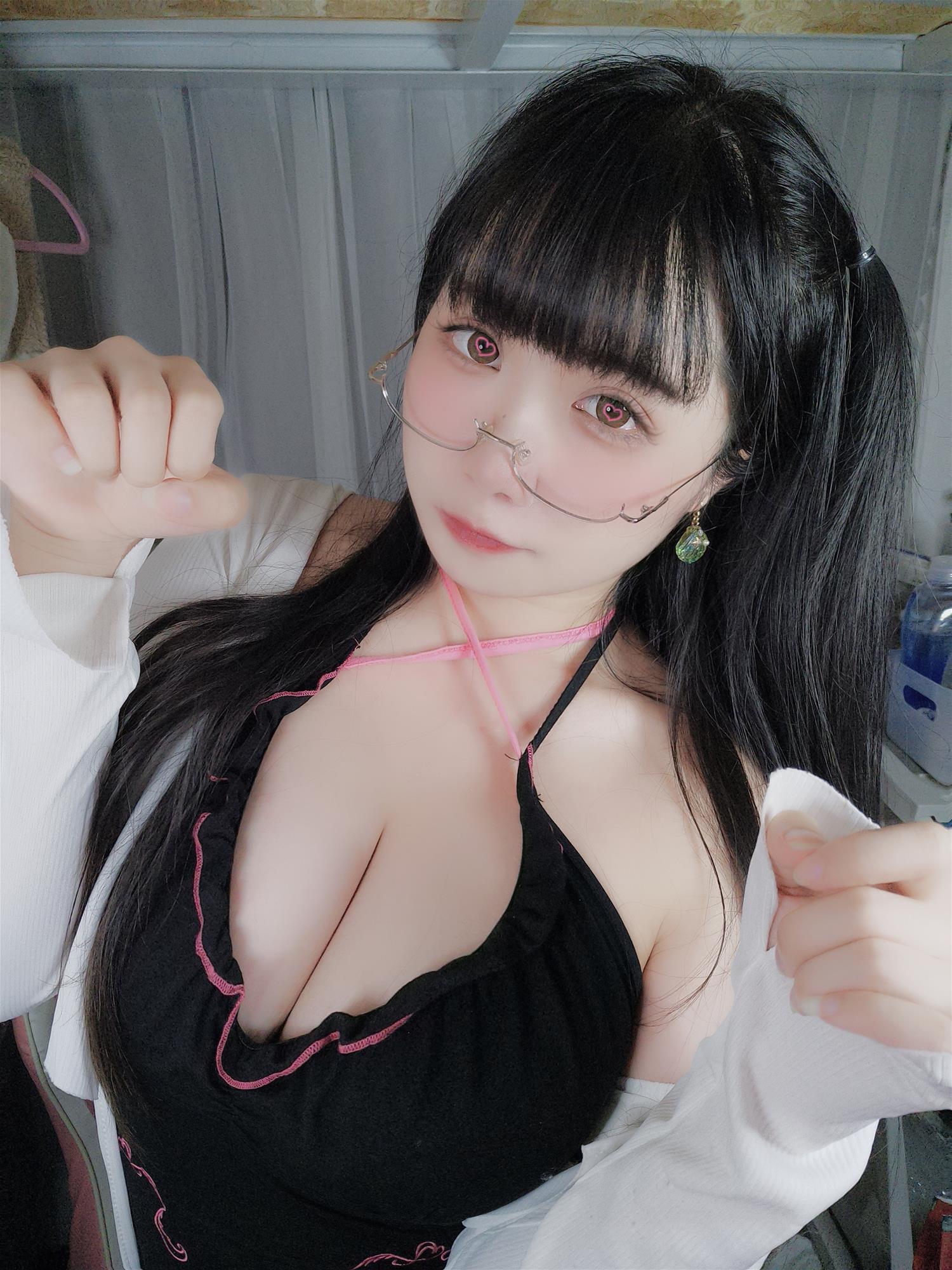 贞子蜜桃 心心眼 [10P1V-252MB]