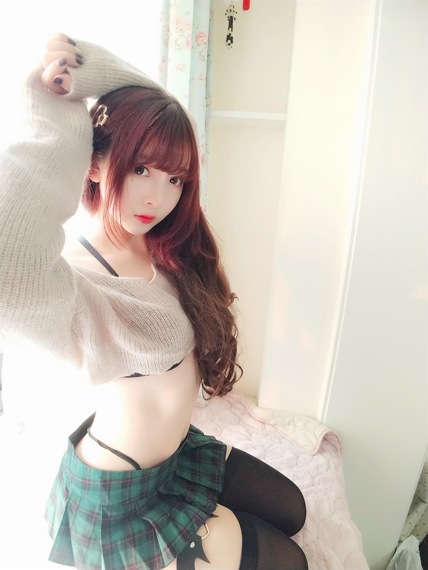 古川 毛衣超短裙 [40P-147MB]