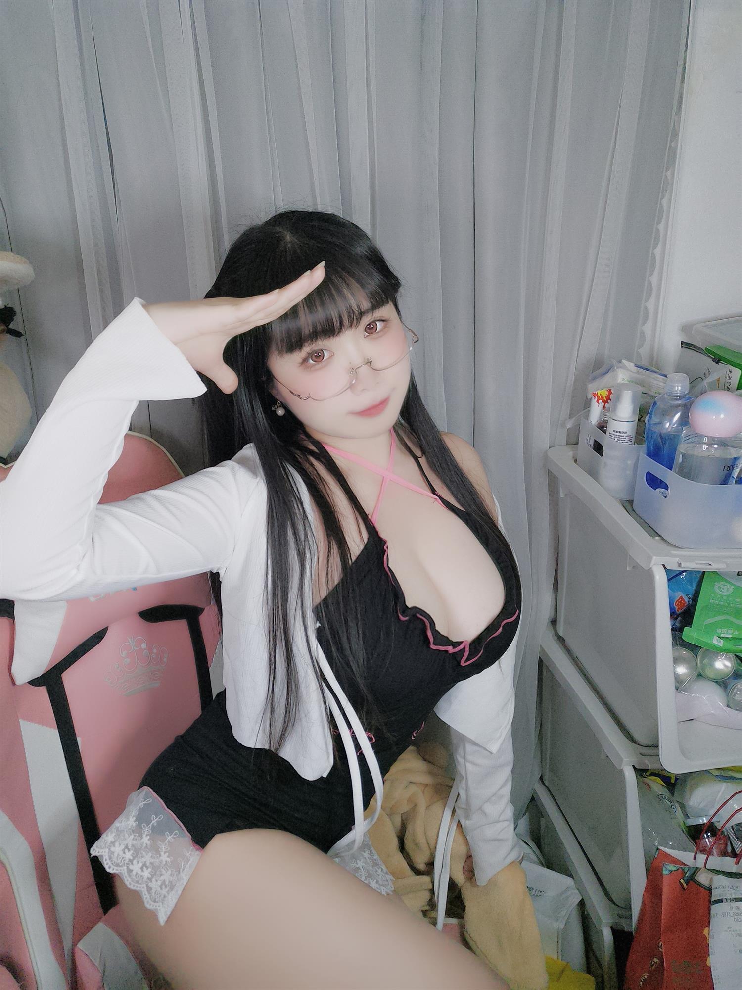 贞子蜜桃 心心眼 [10P1V-252MB]