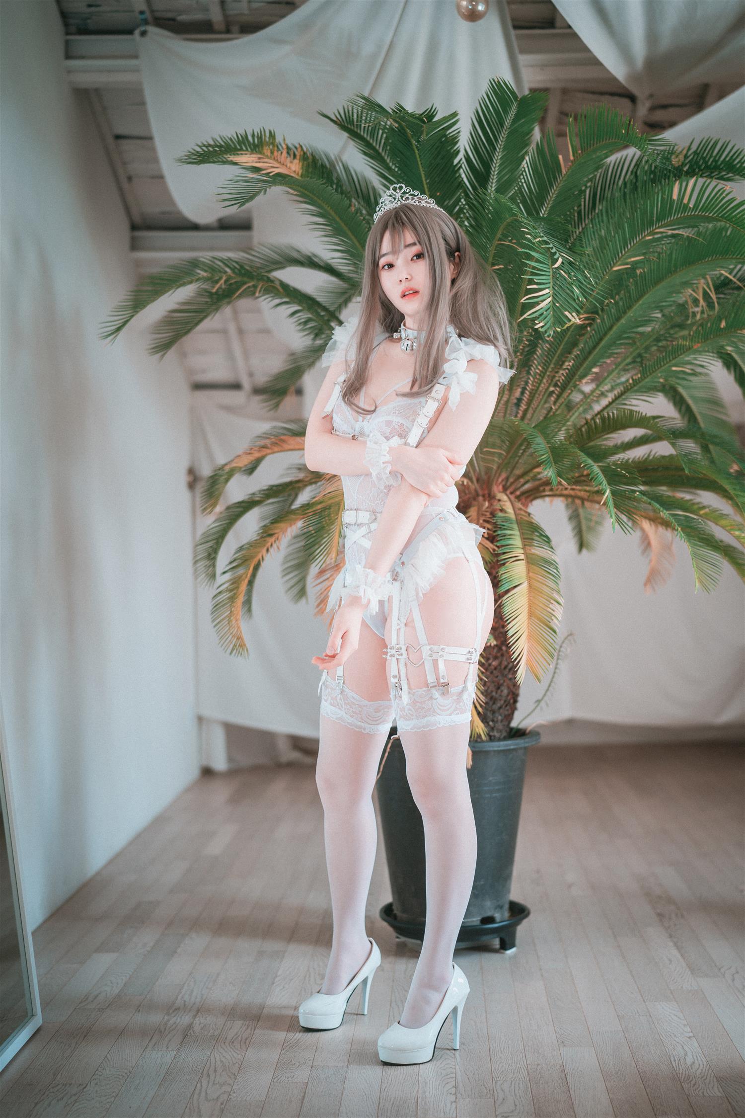 BamBi Reine de Blanc (B-side) [63P-715MB]