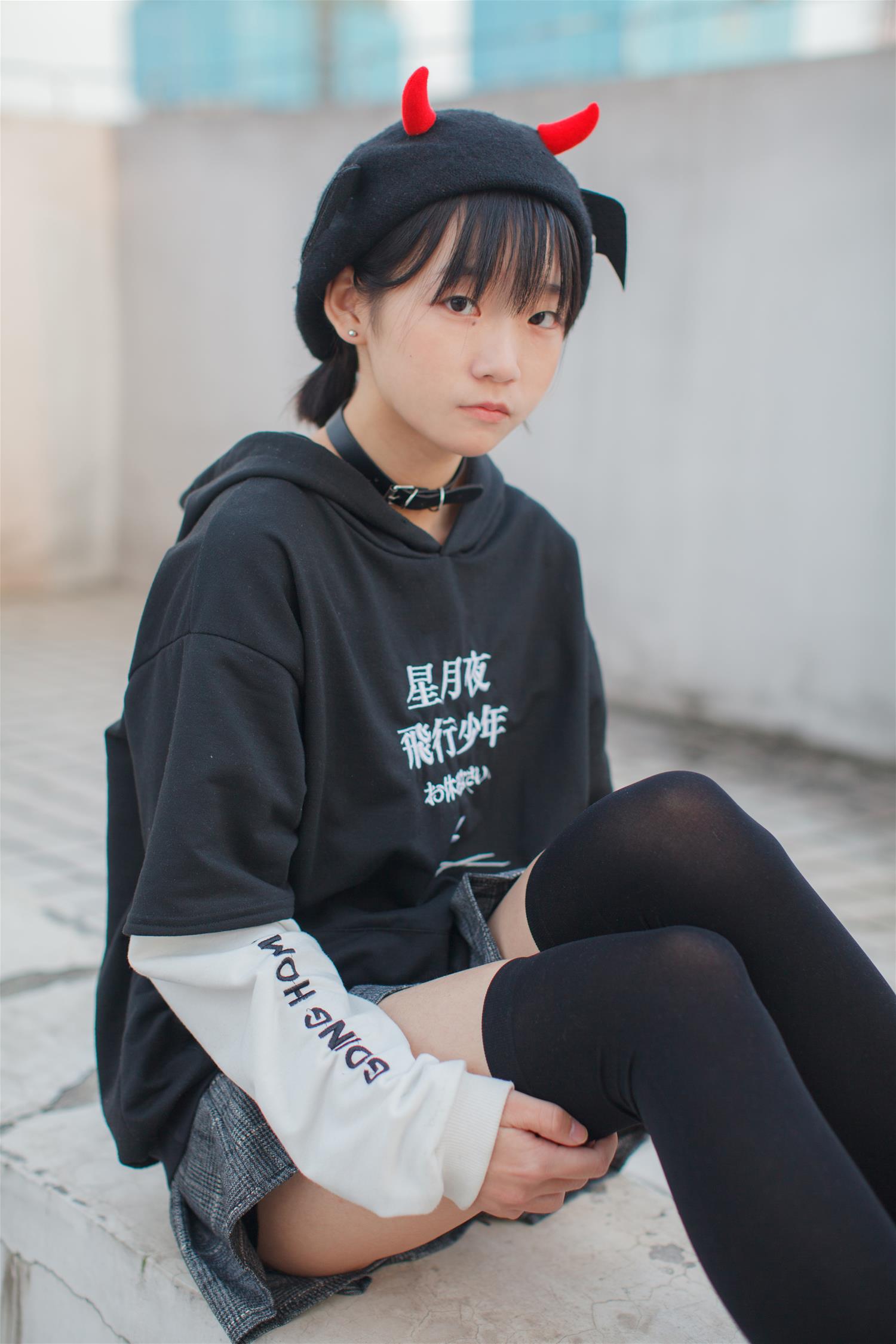 少女秩序 EXVOL.04 项圈少女过膝黑丝 [47P-347MB]