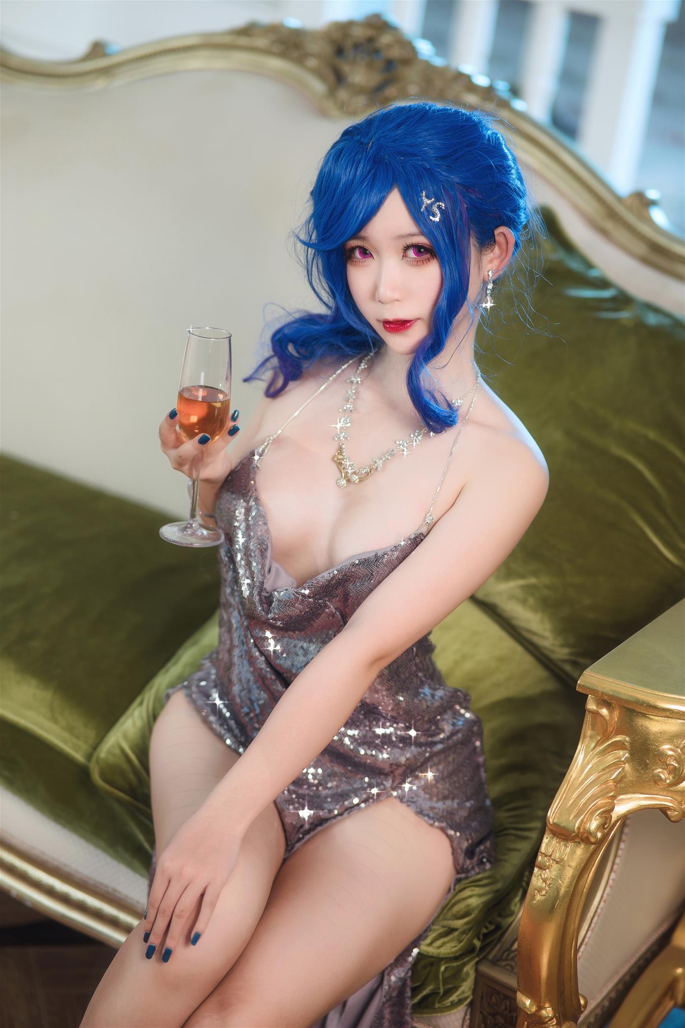 樱落酱w 圣路易斯礼服 [24P-169MB]