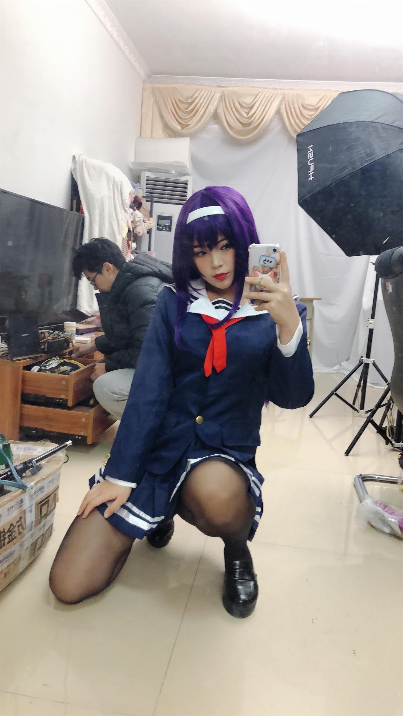 -白烨- 学姐校服自拍 [26P-58MB]