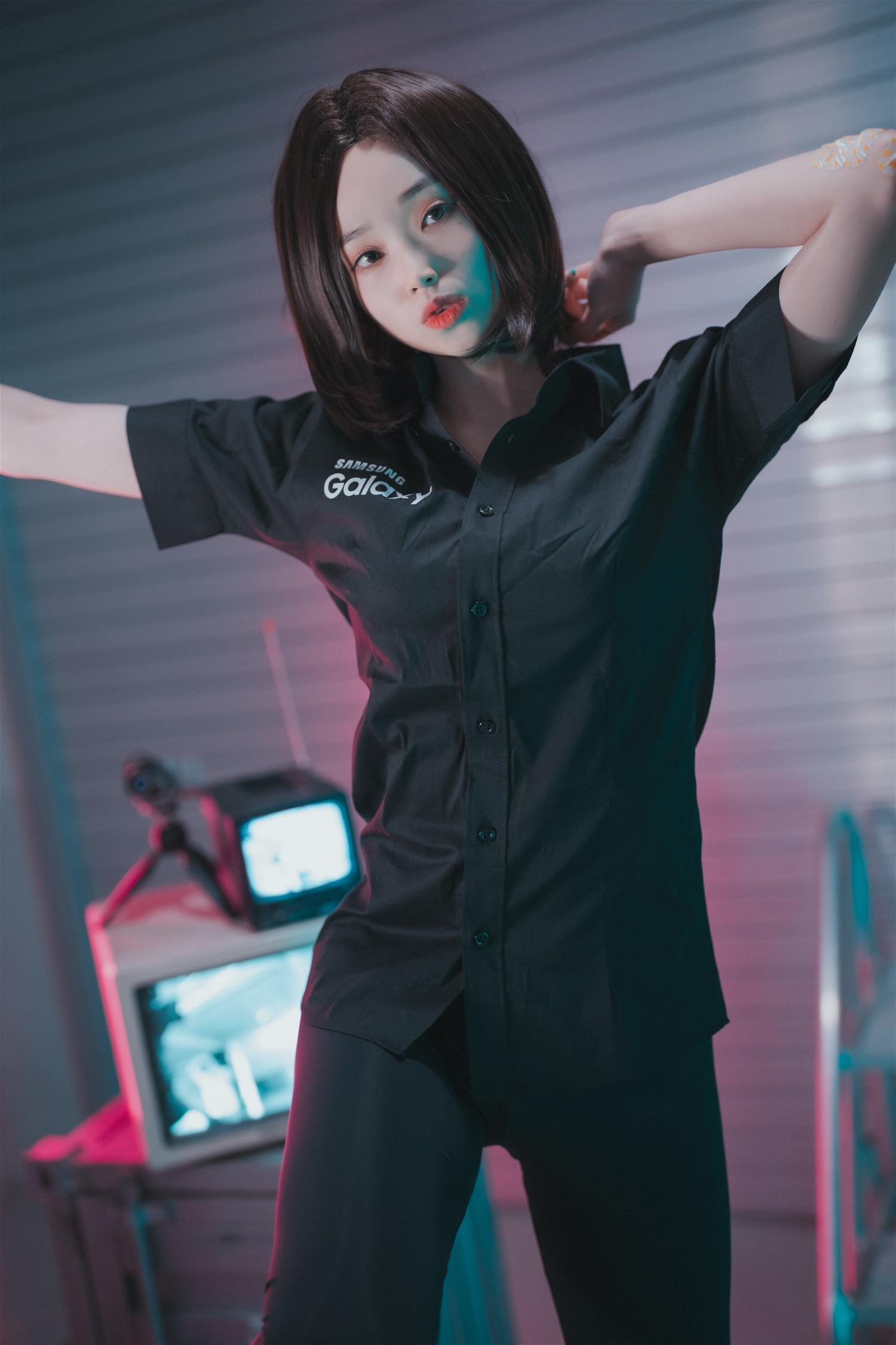 BamBi DJAWA Hi Sam [176P-3.0GB]