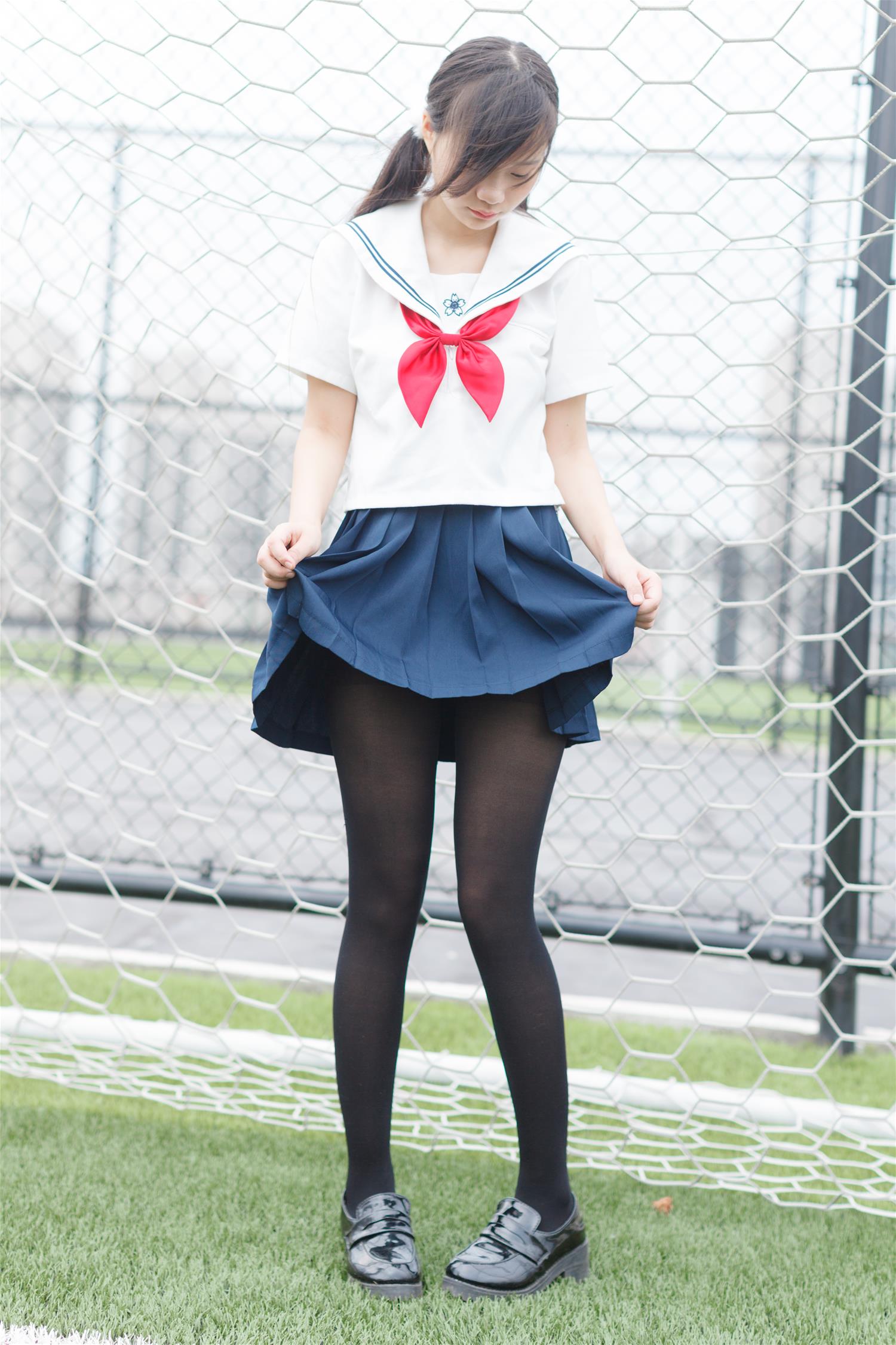 少女秩序 群内福利01 [12P-94MB]