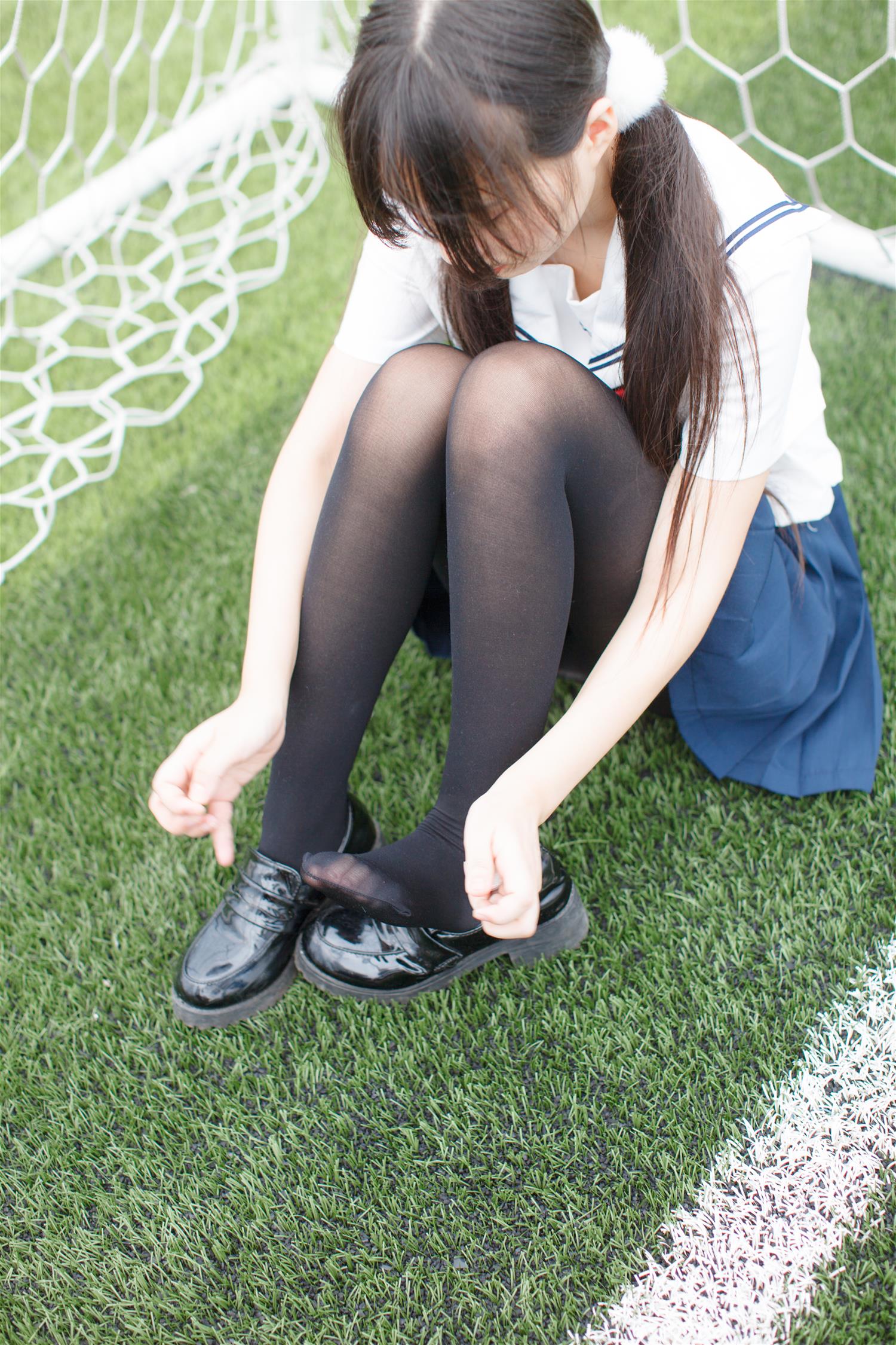 少女秩序 群内福利01 [12P-94MB]