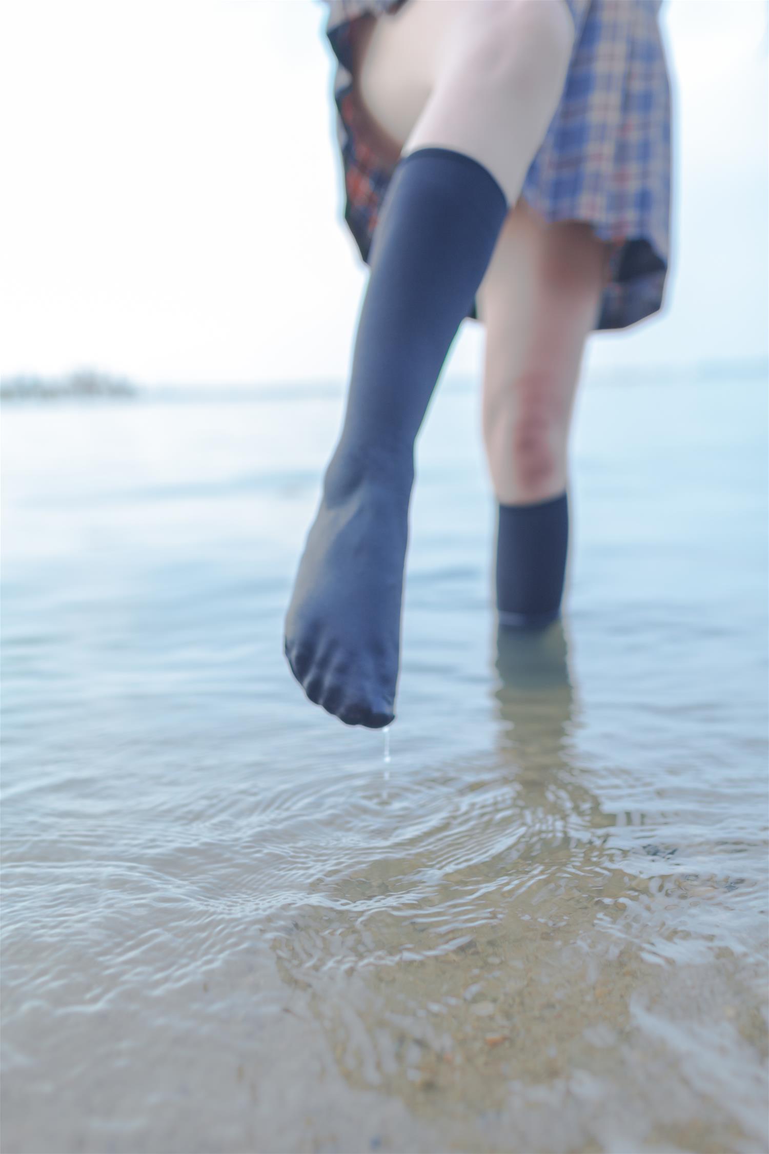 少女秩序 群内福利01 [12P-94MB]