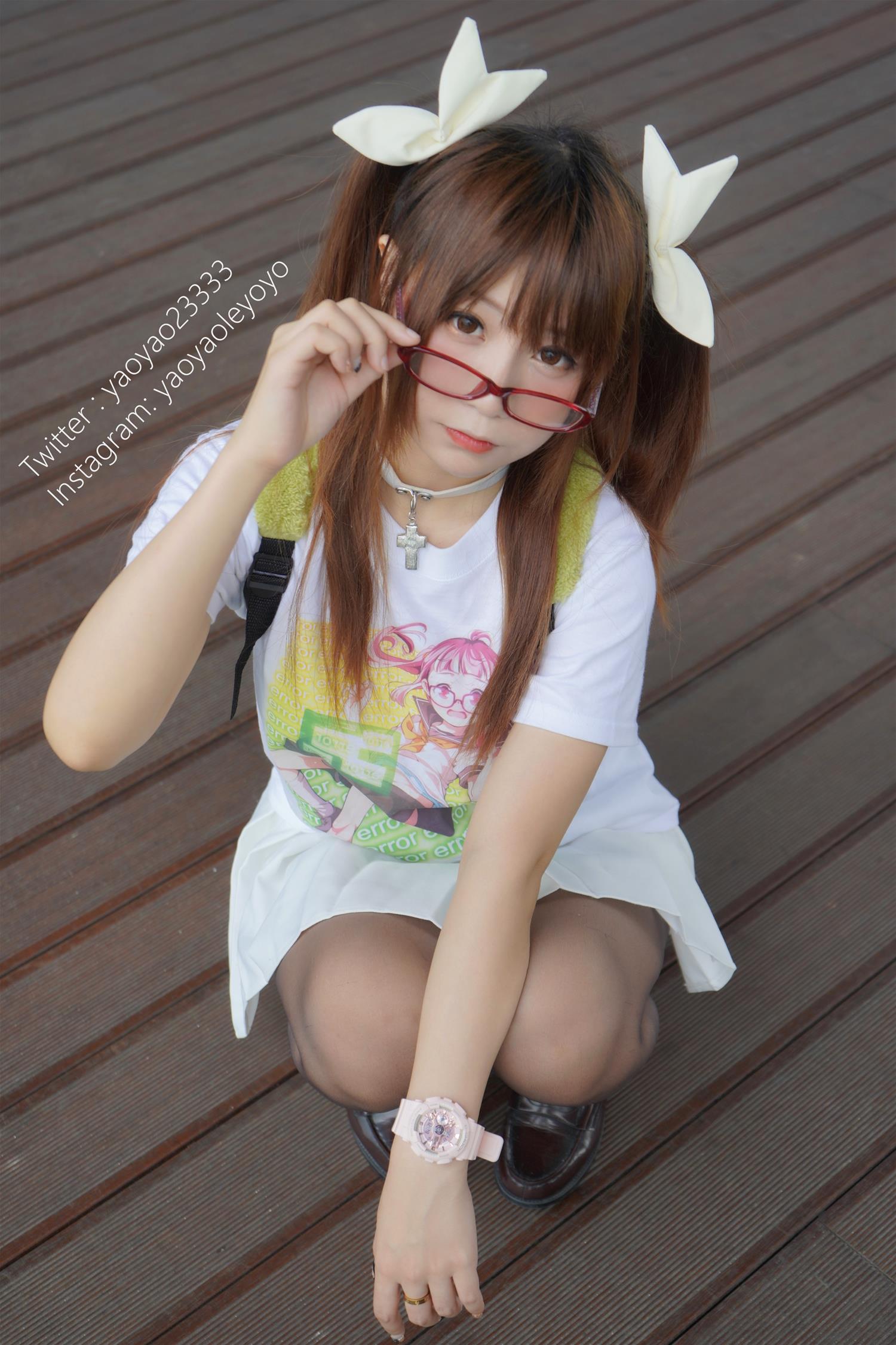 軟妹搖搖樂 Vol.024 裸足+赠品 [162P7V-943MB]