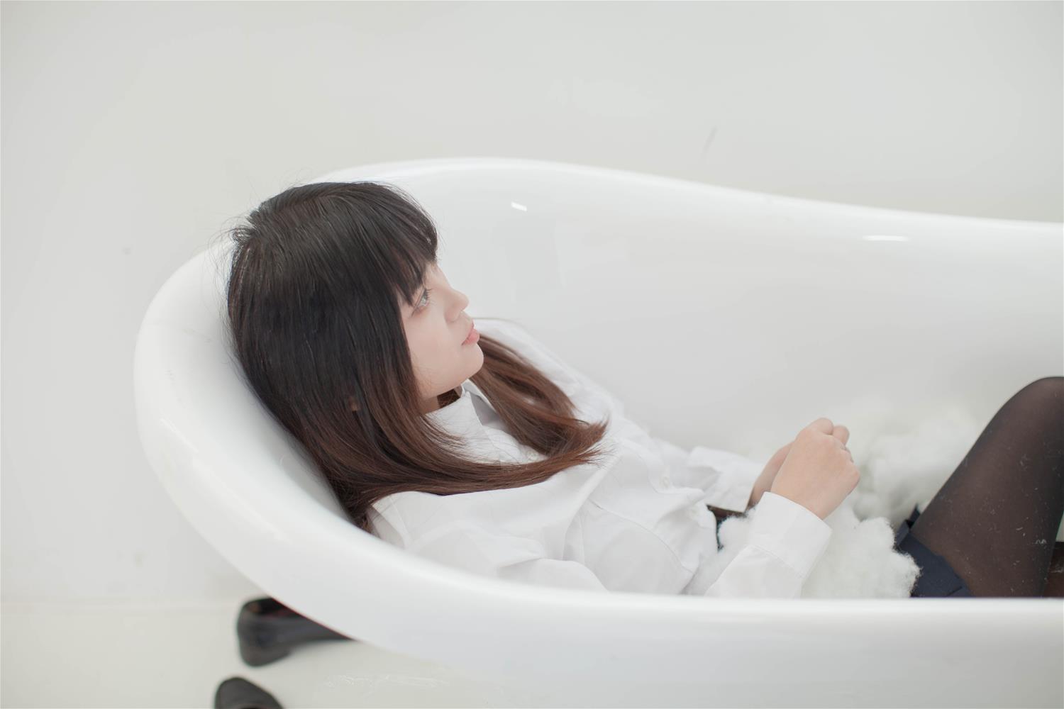 少女秩序 群内福利04 [13P-9MB]