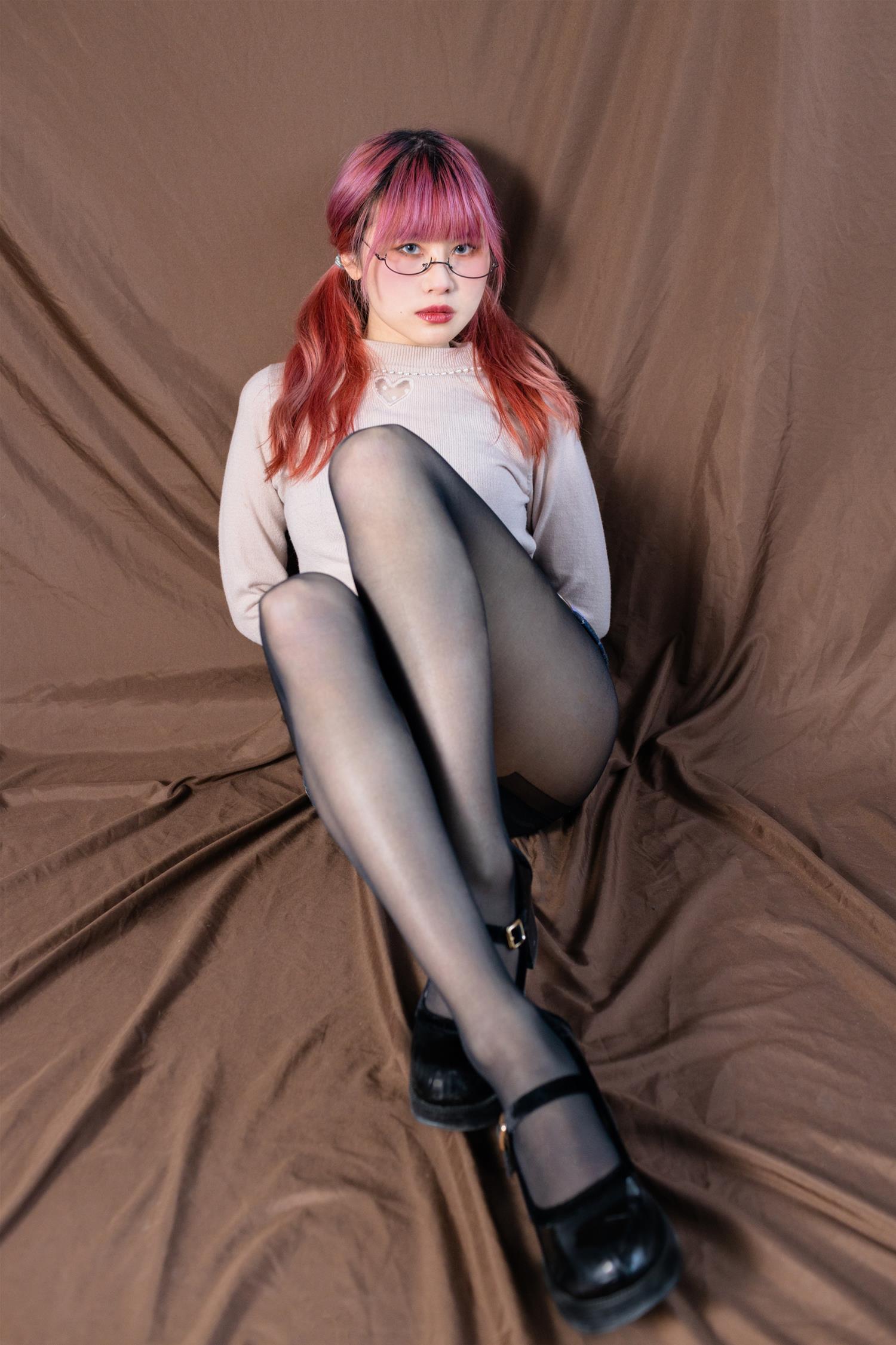 少女秩序 群内福利05 [19P-189MB]