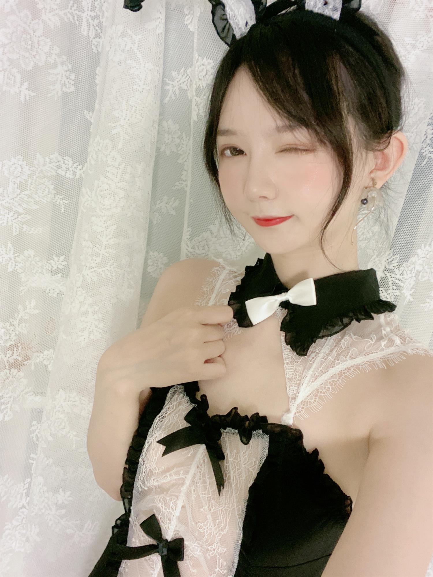 51酱 油光袜 [59P4V-284MB]