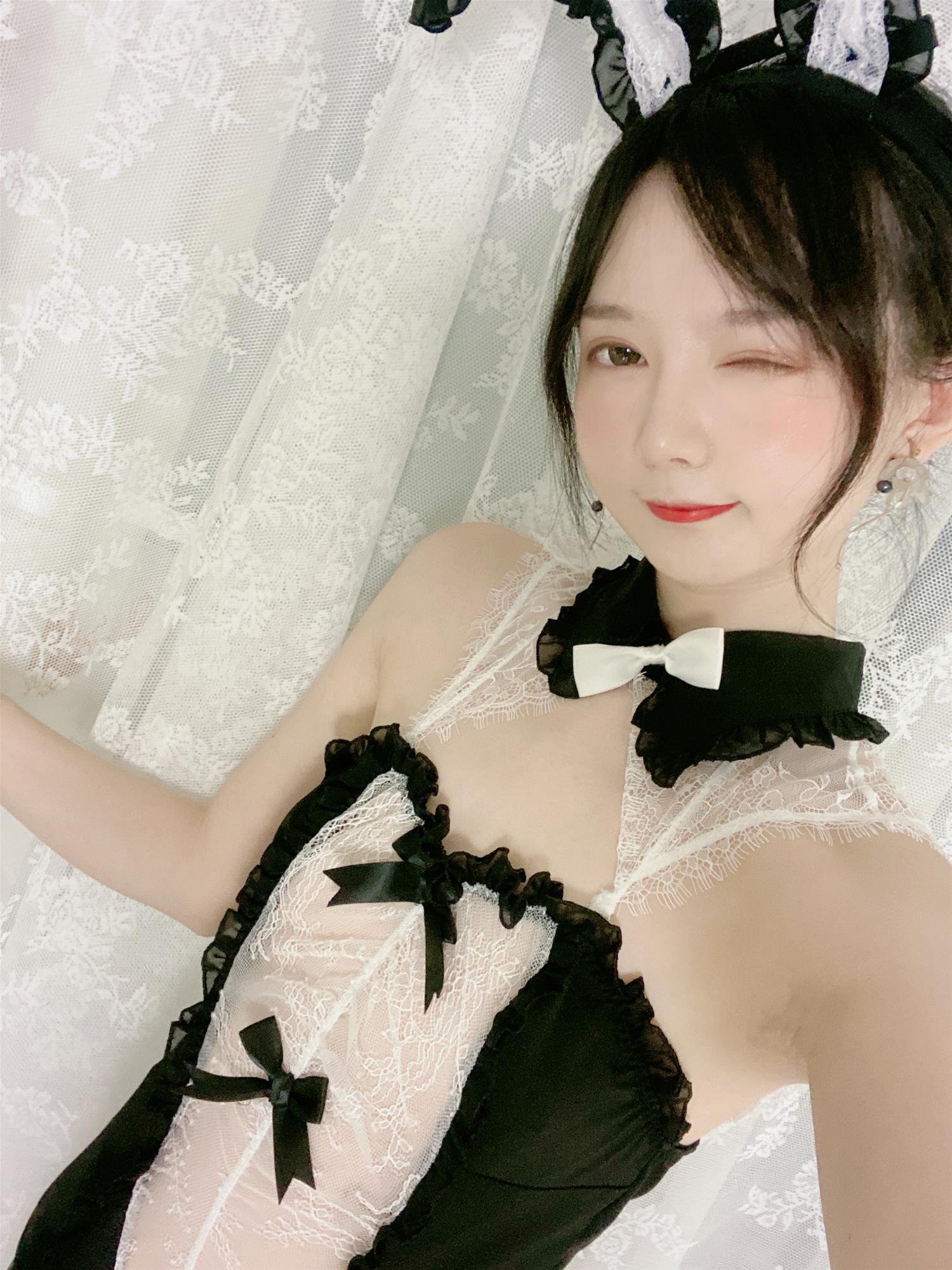 51酱 油光袜 [59P4V-284MB]