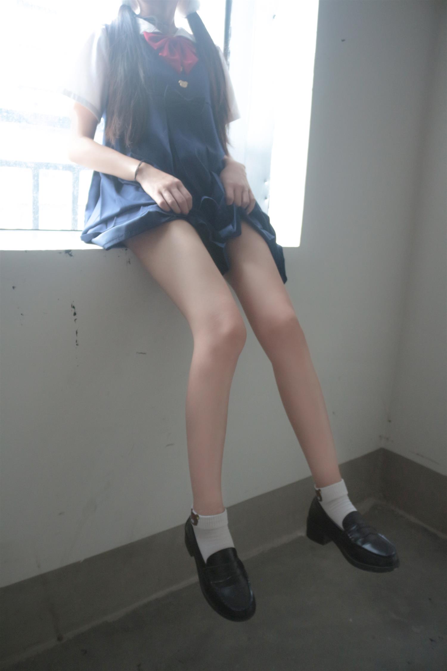 是暖暖呀 楼道阳光 [13P-80MB]