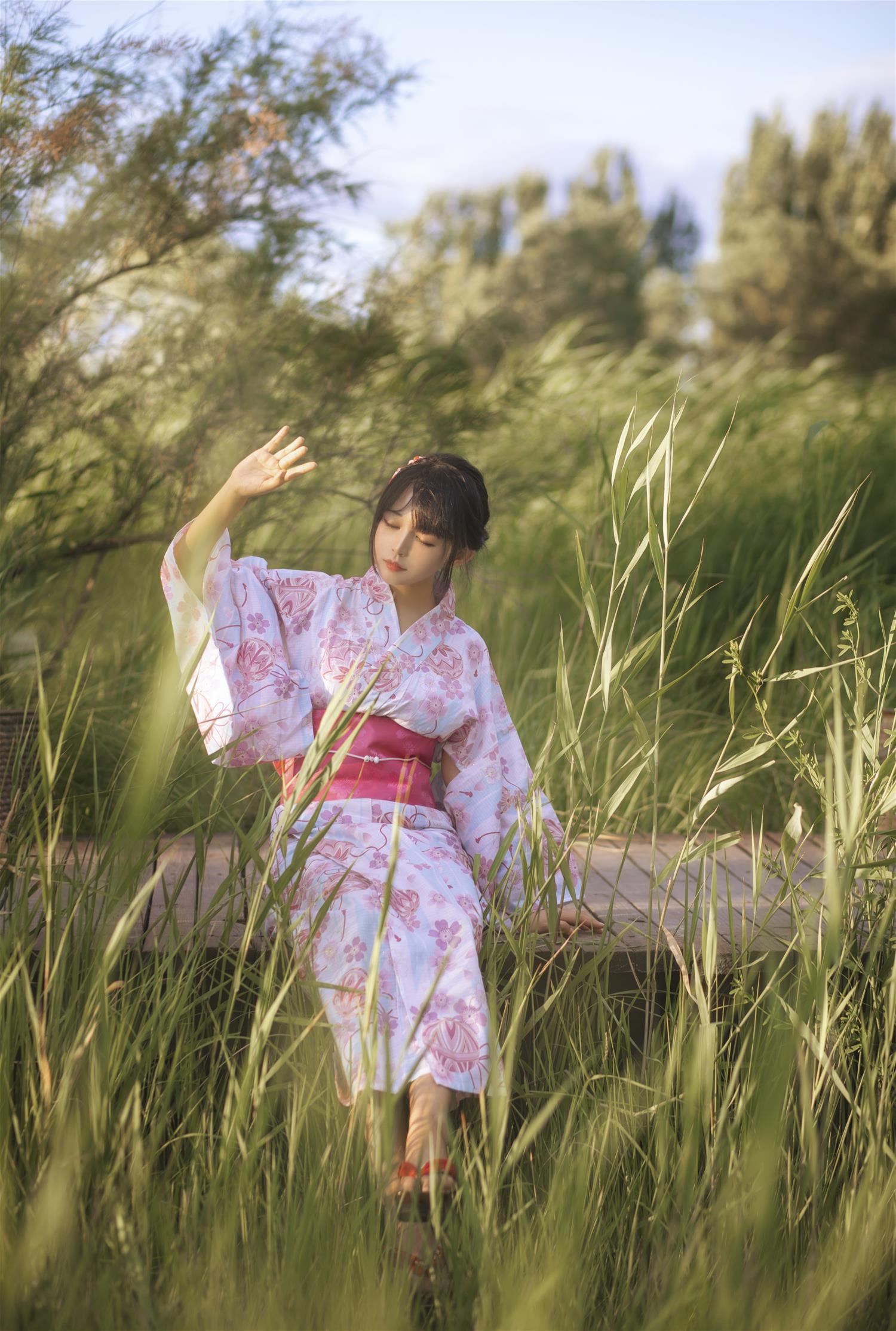 黑猫猫 和服超进化 [14P-163MB]