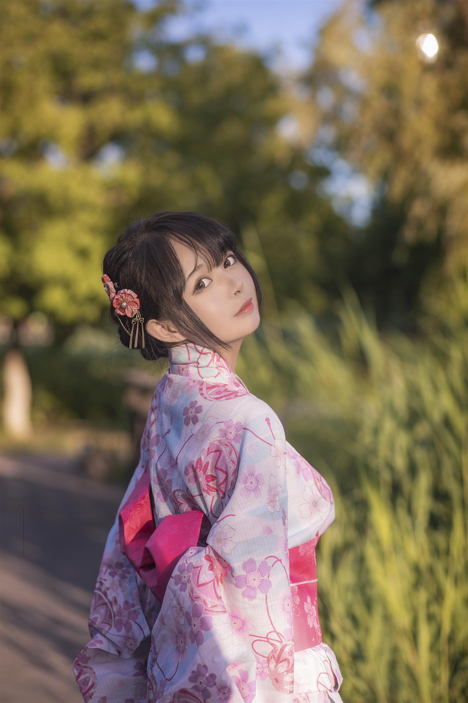 黑猫猫 和服超进化 [14P-163MB]