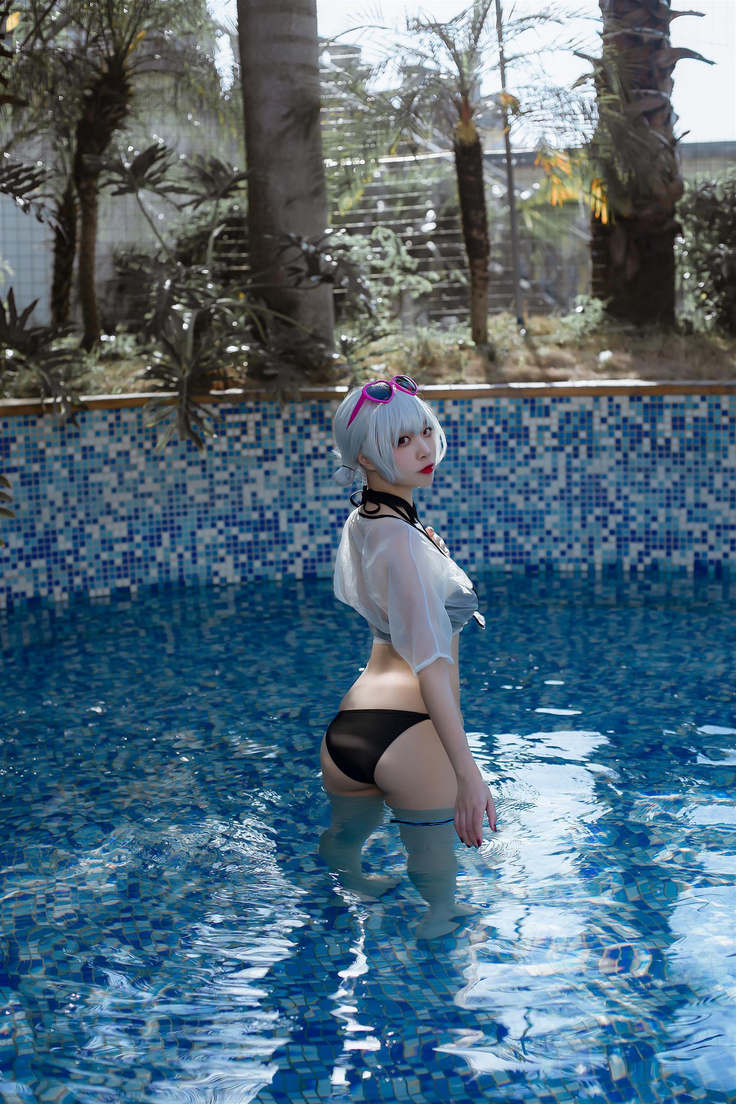 二佐 碧蓝航线 天狼星泳装 [15P-309MB]