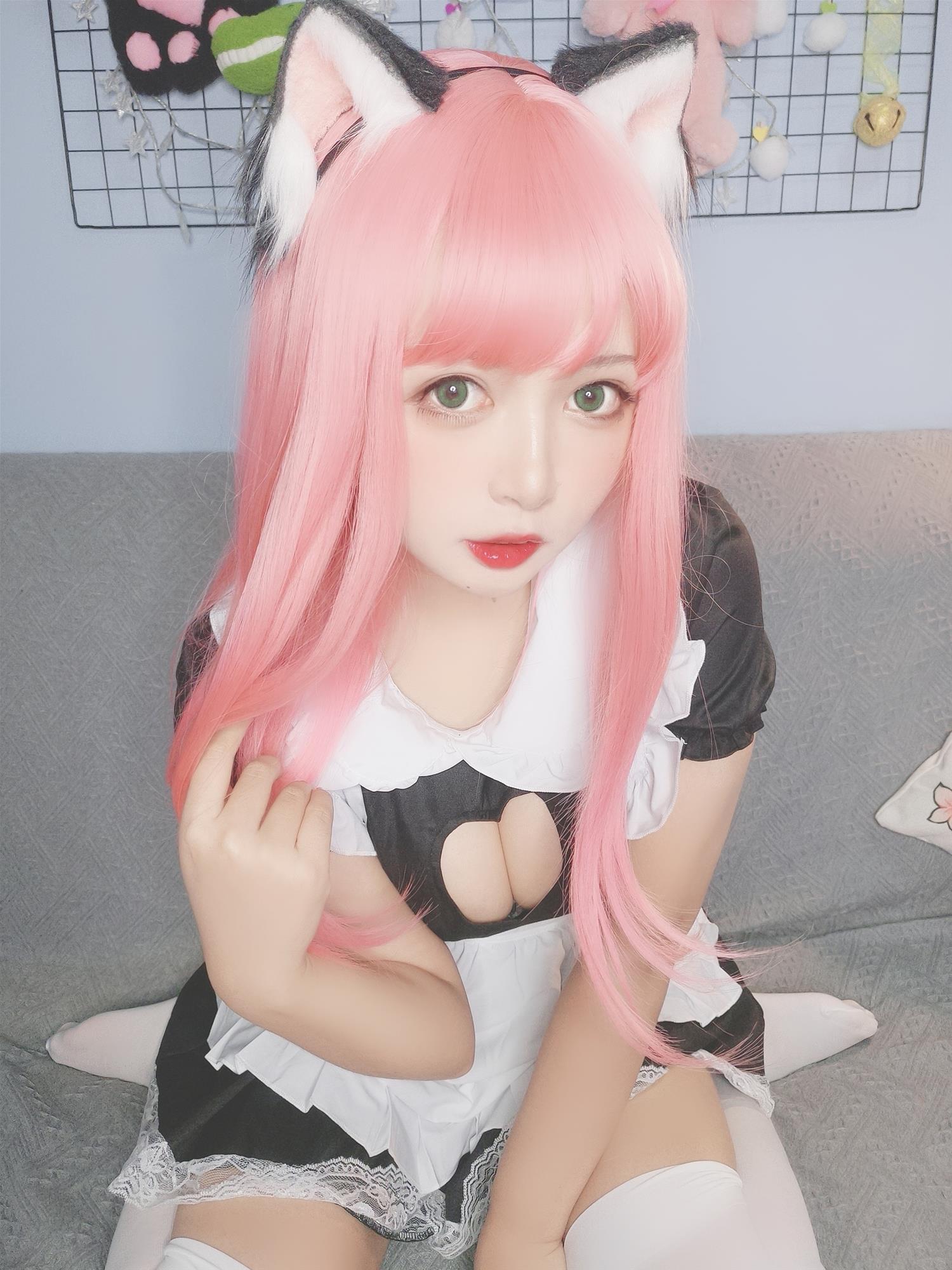 黑猫猫 猫女仆自拍 [13P-36MB]