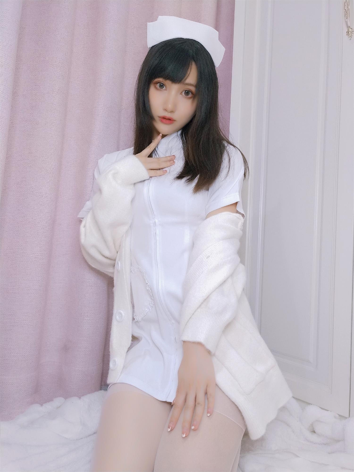 木之本果 真爱粉4月 看护妇 [12P-41MB]