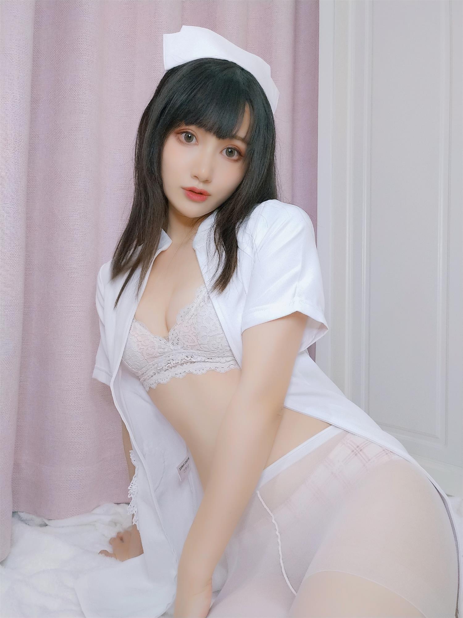 木之本果 真爱粉4月 看护妇 [12P-41MB]