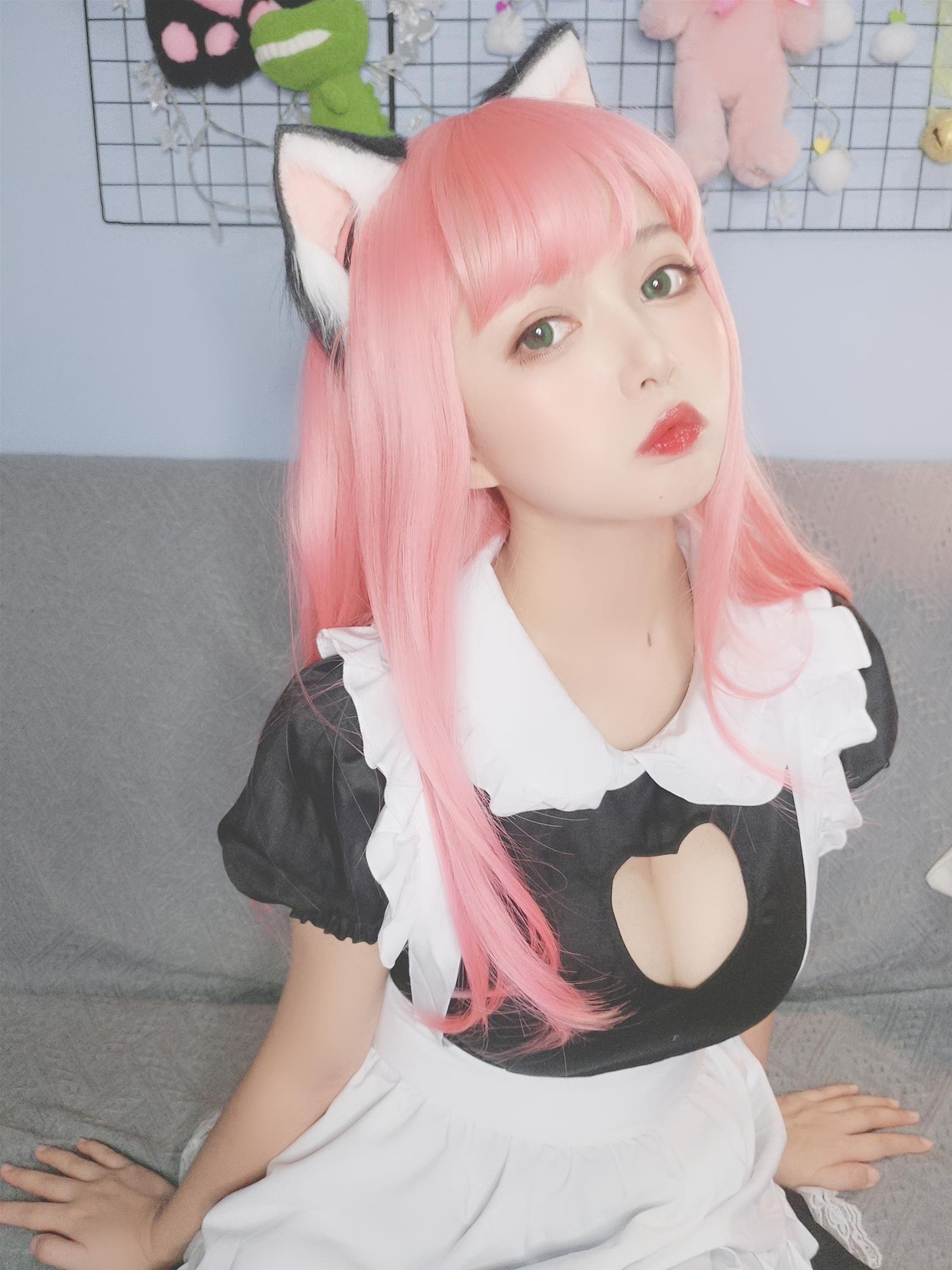 黑猫猫 猫女仆自拍 [13P-36MB]