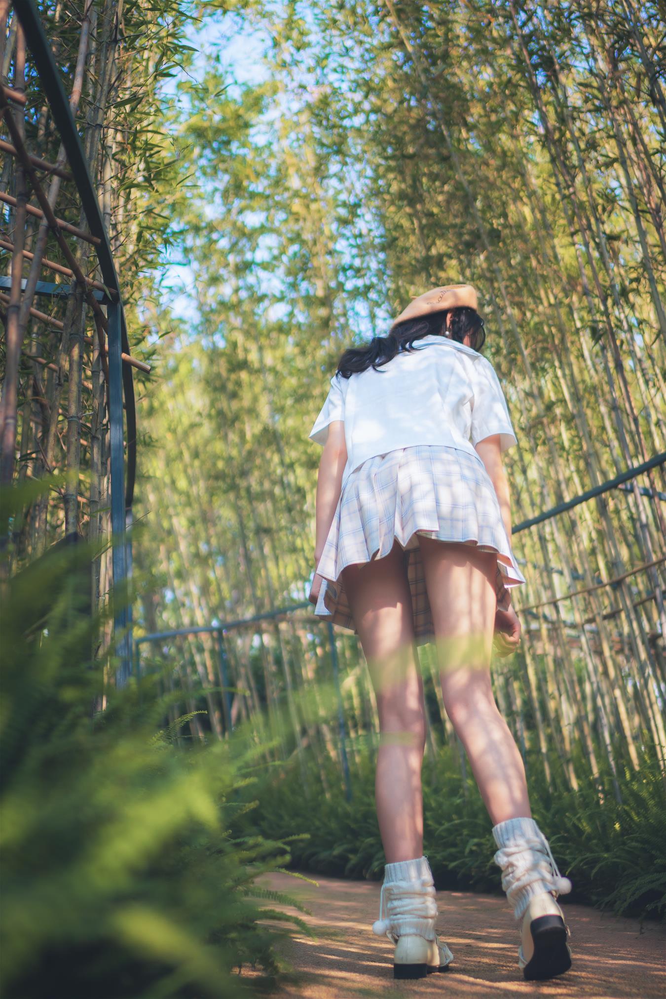 西呱呀呀呀 白云森林短袖无外套 [39P-408MB]