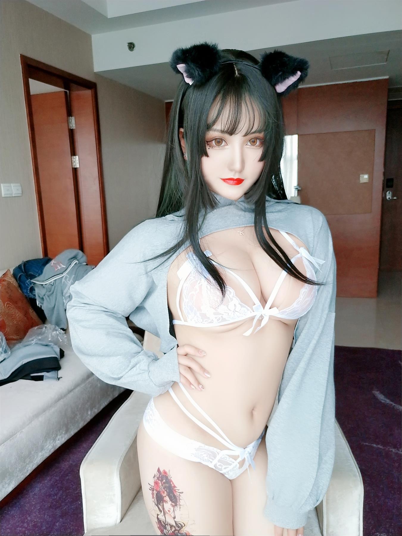 夏鸽鸽不想起床 猫耳 白+黑 [49P8V-172MB]