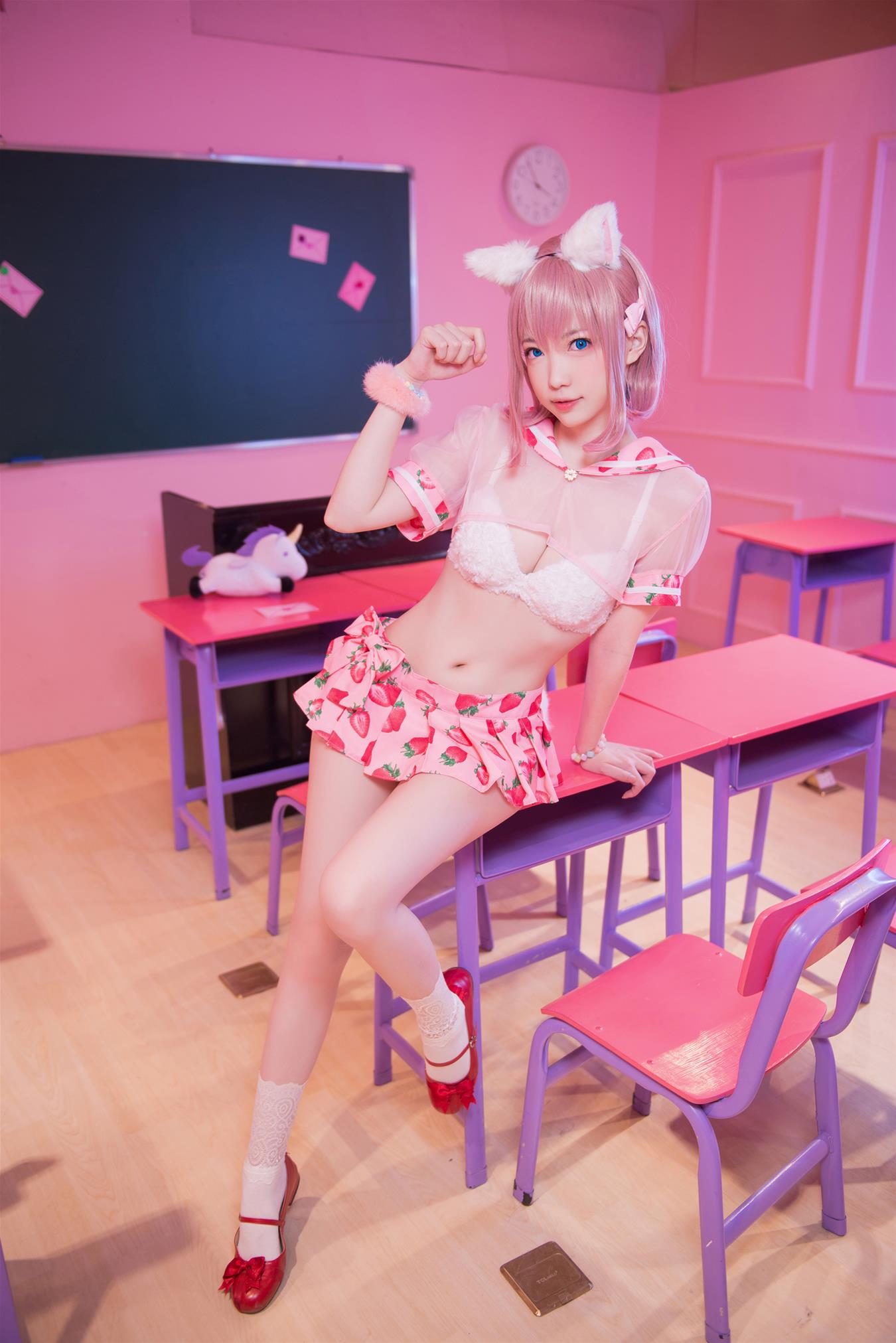 妖少 草莓蛋糕猫 [11P-28MB]